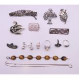 A quantity of silver jewellery, etc. 109.1 grammes total weight.