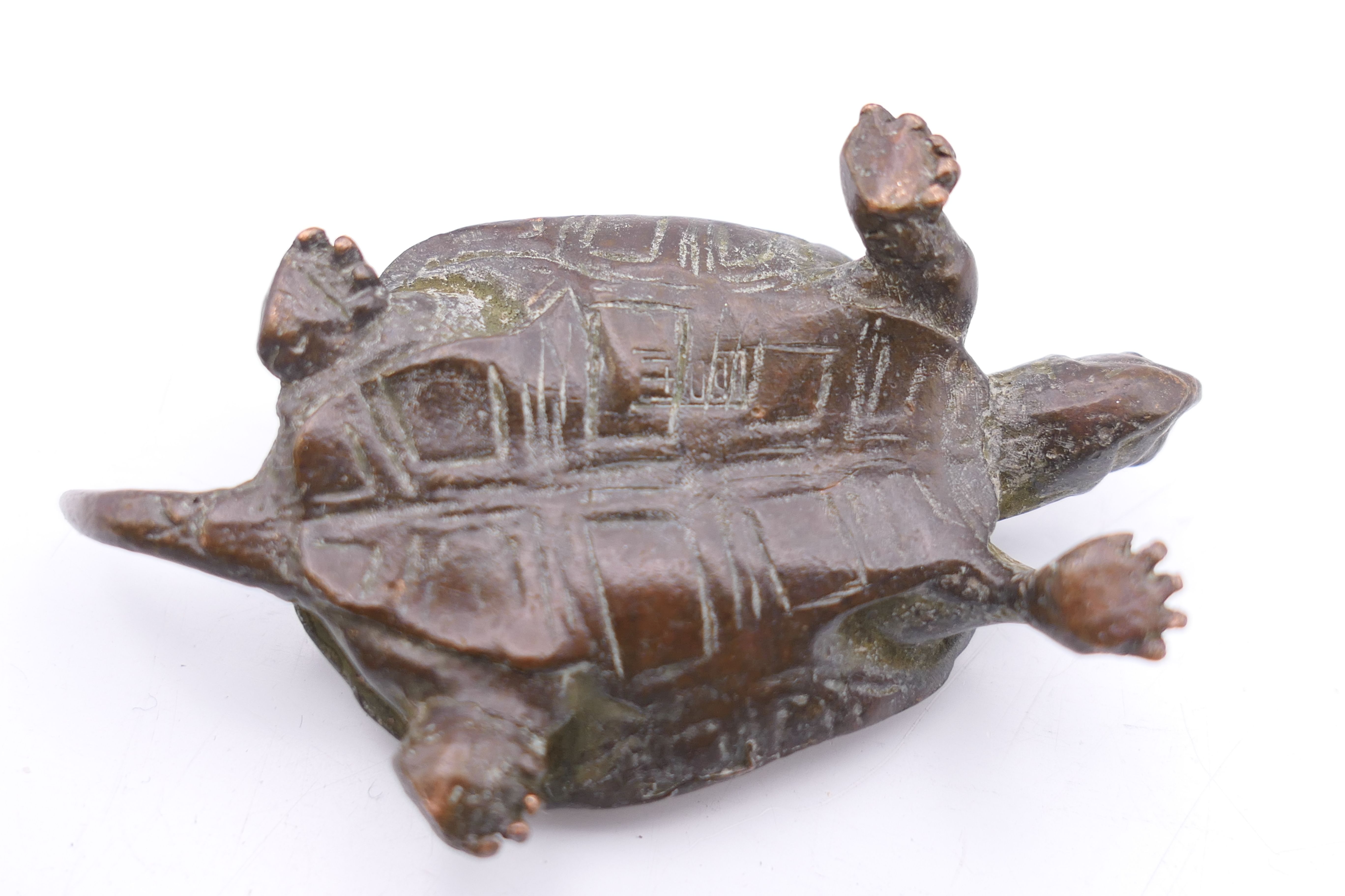 A bronze model of a tortoise. 5.5 cm long. - Image 4 of 4