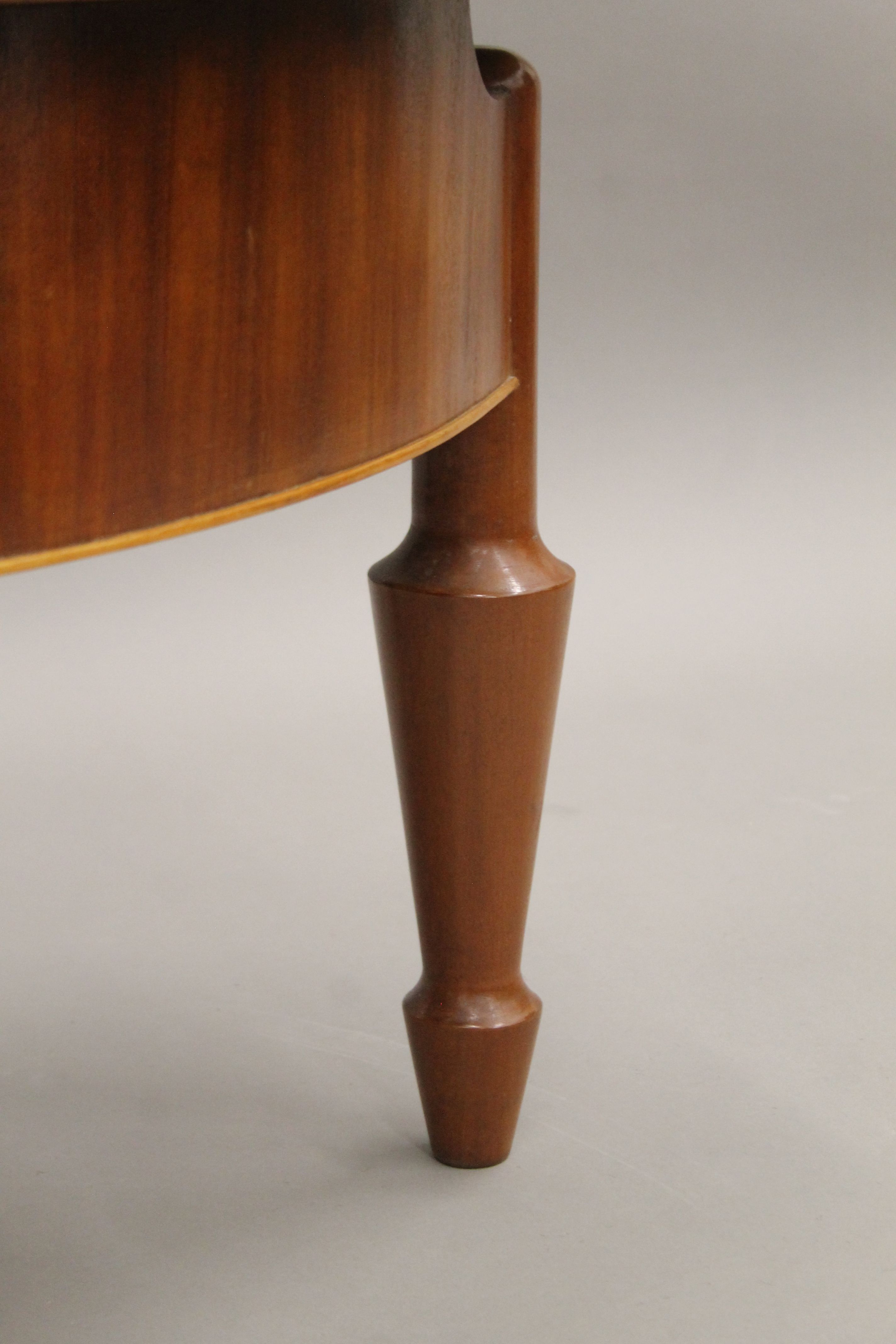 An inlaid mahogany coffee table. 92.5 cm long. - Image 3 of 3