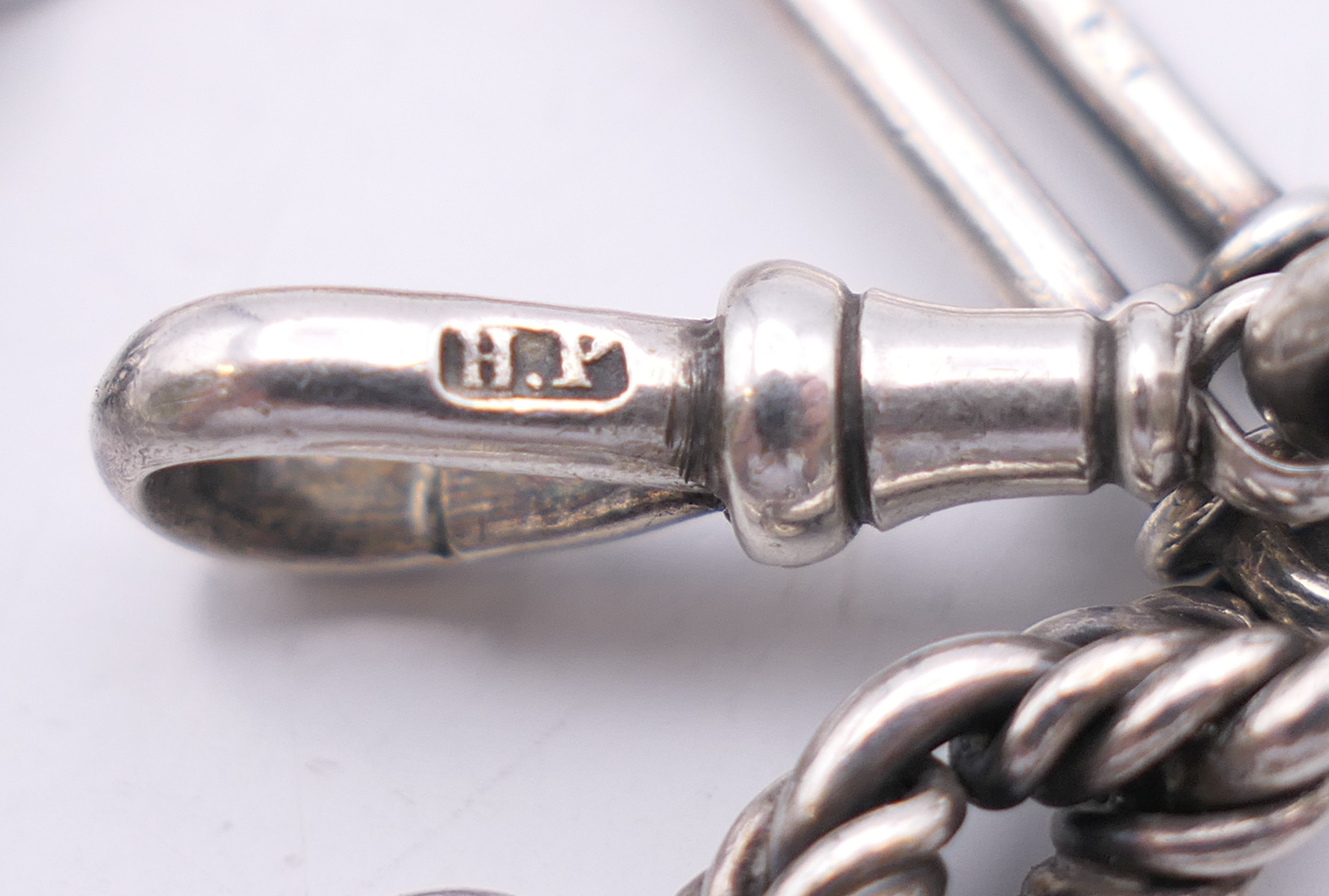 An ornate paperclip and twisted link silver watch chain. 34.5 cm long. 31 grammes. - Image 5 of 5