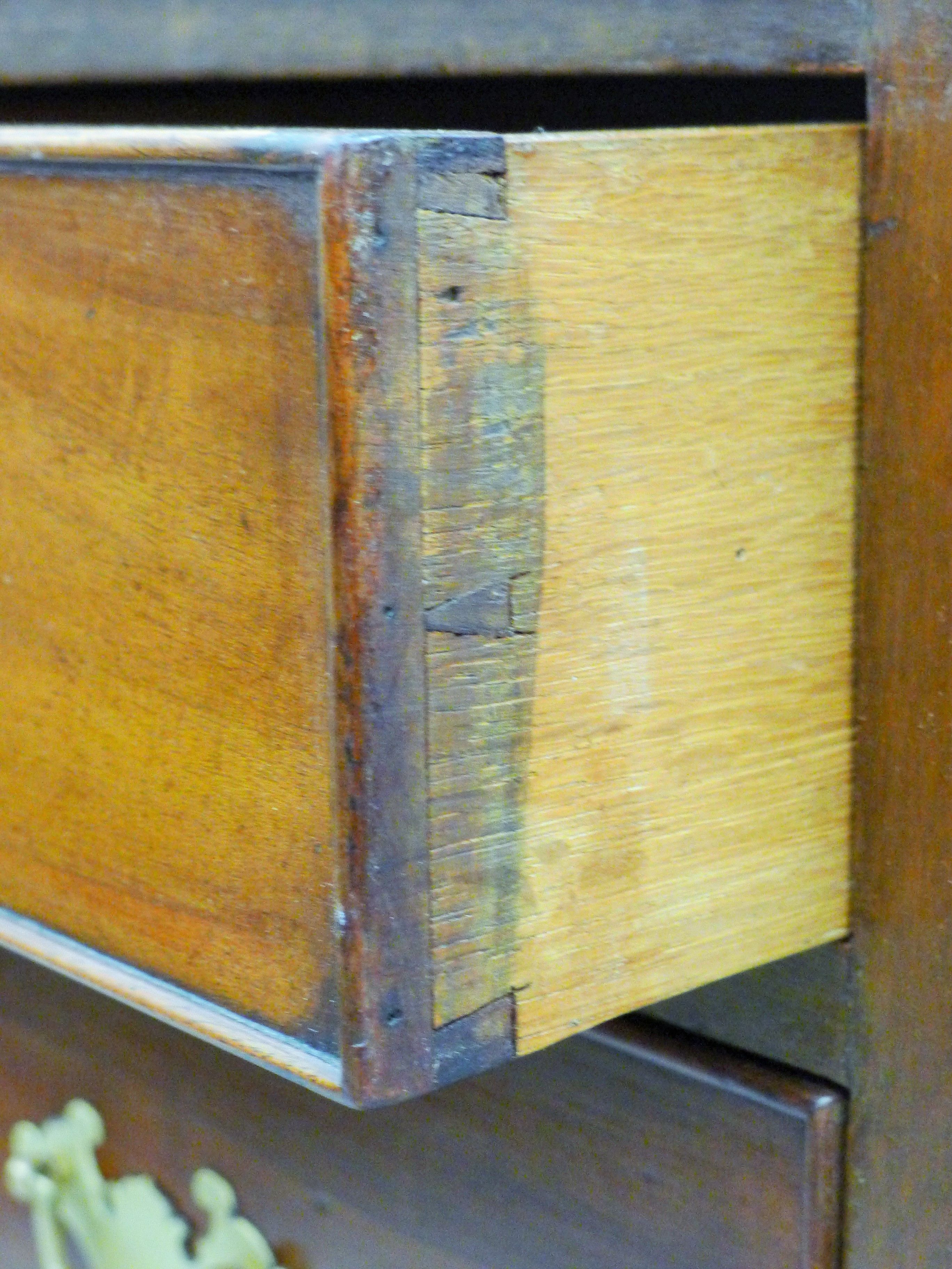 An Edwardian mahogany bank of drawers. 37.5 cm wide. - Image 4 of 7