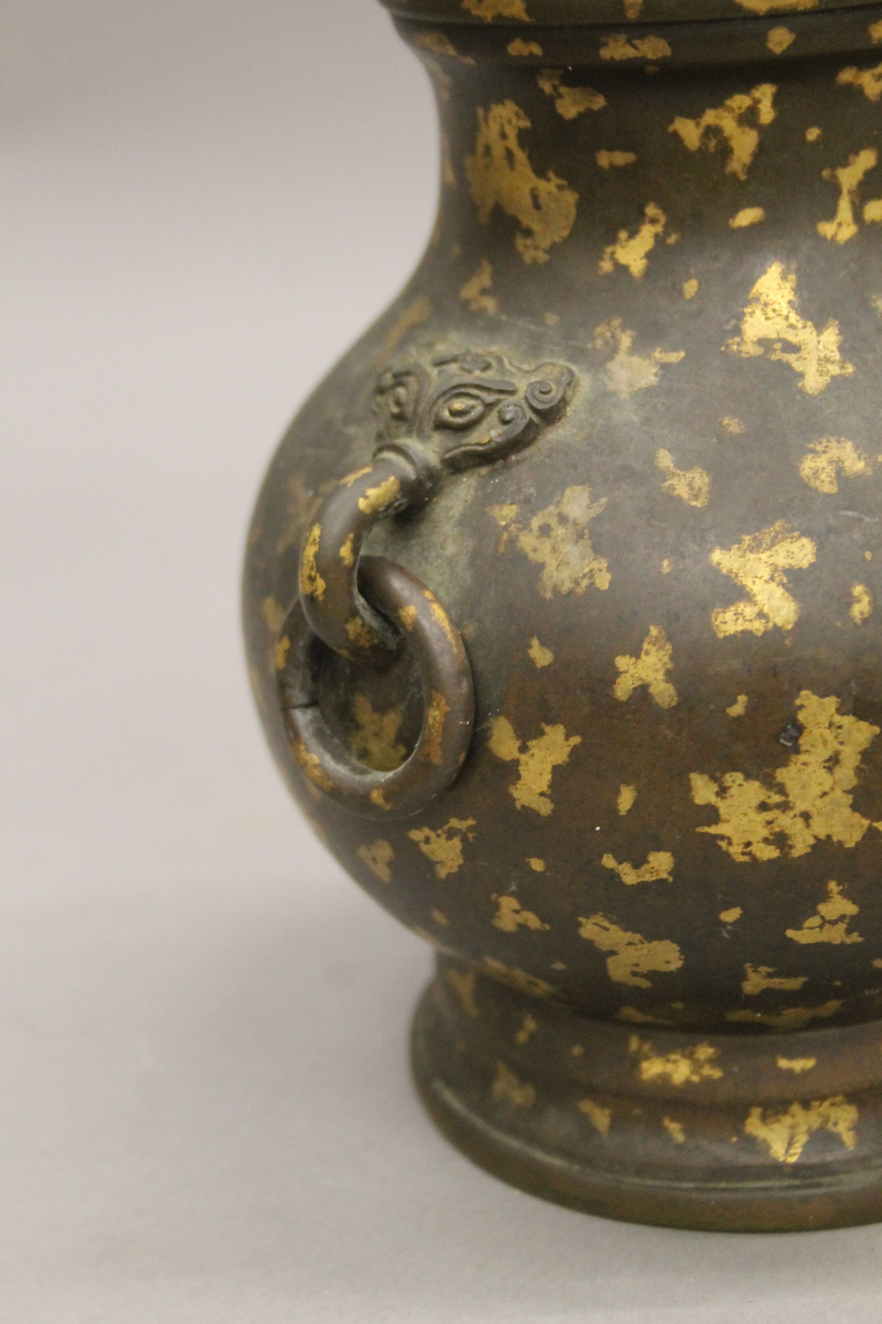 A Chinese gold splash bronze twin handled vase, possibly 18th/19th century, - Image 4 of 17