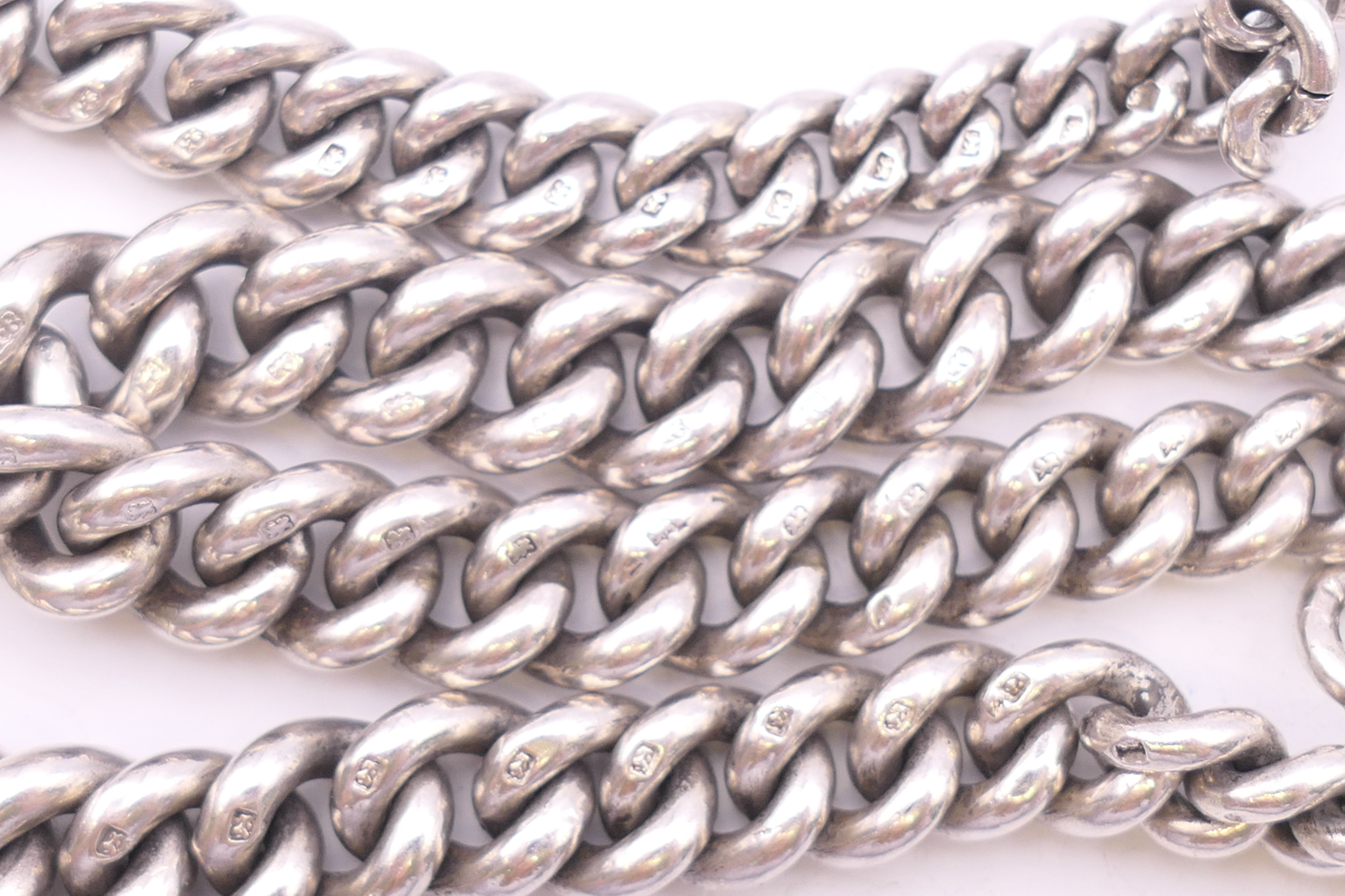 A silver watch chain. 60 cm long. 173.1 grammes. - Image 9 of 9