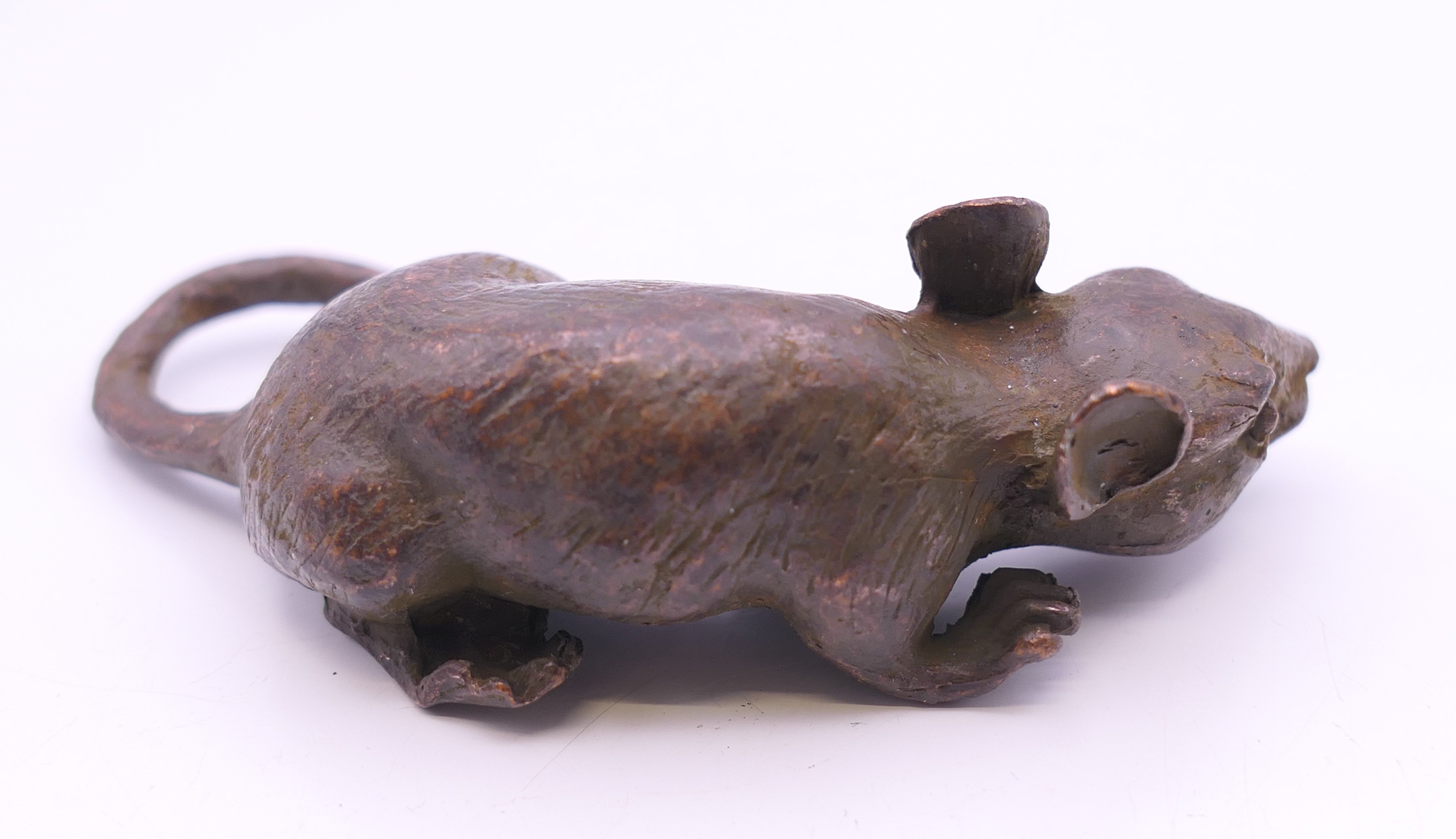 A bronze model of a rat. 8.5 cm long. - Image 3 of 4