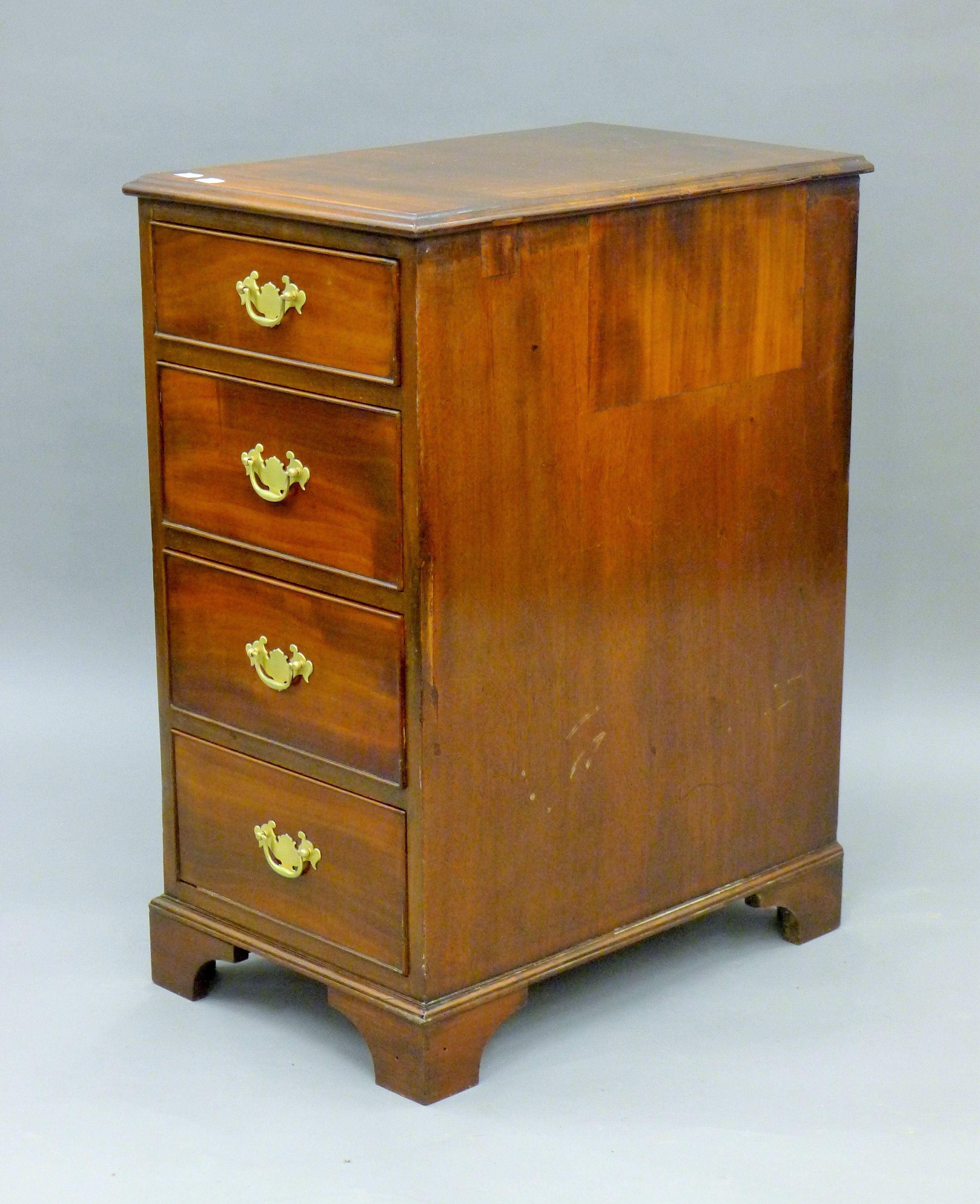 An Edwardian mahogany bank of drawers. 37.5 cm wide. - Image 3 of 7