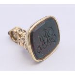 An unmarked 18 ct gold and bloodstone fob seal. 2.5 cm high. 12.2 grammes total weight.