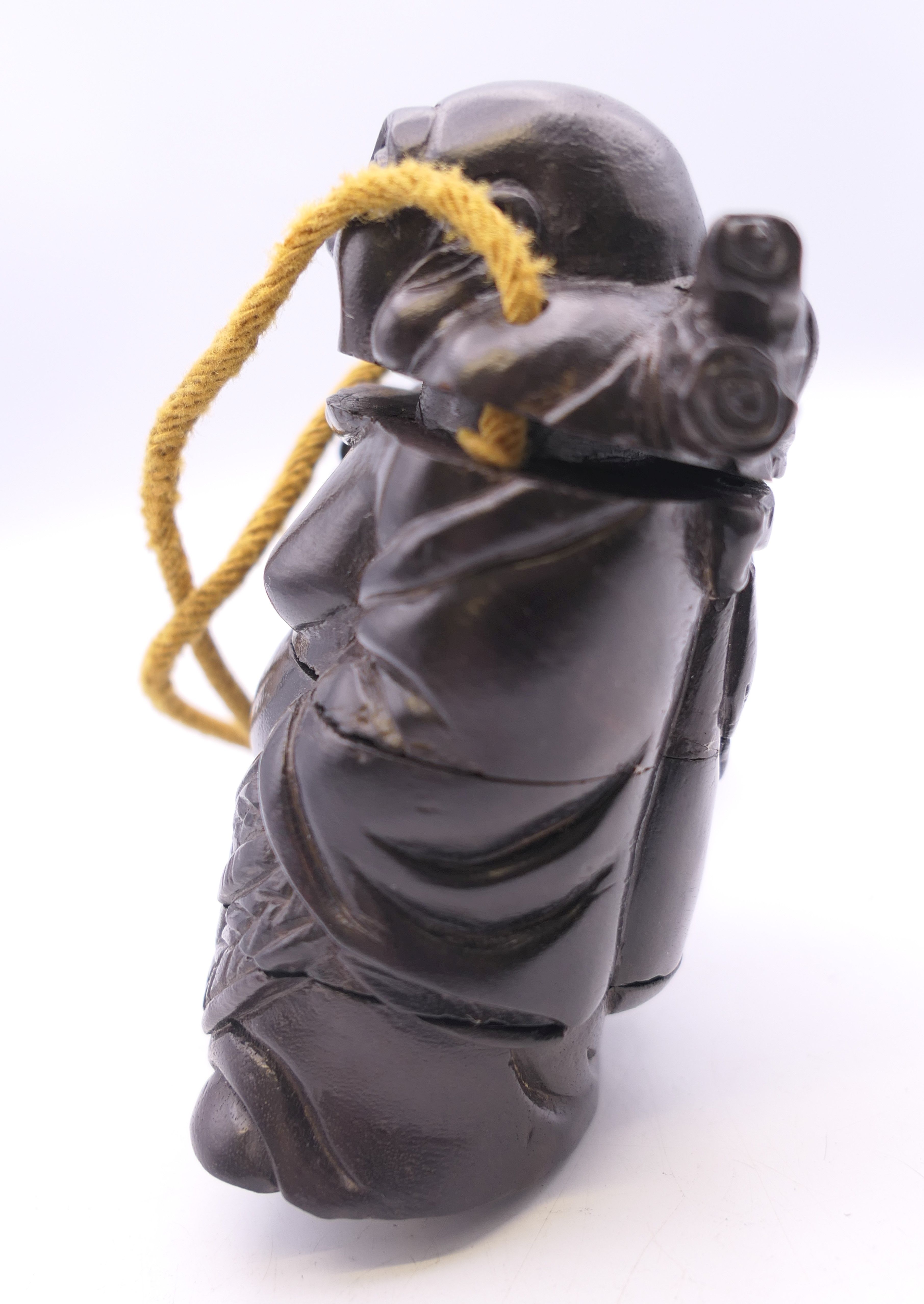 A Buddha form inro. 8 cm high. - Image 3 of 5