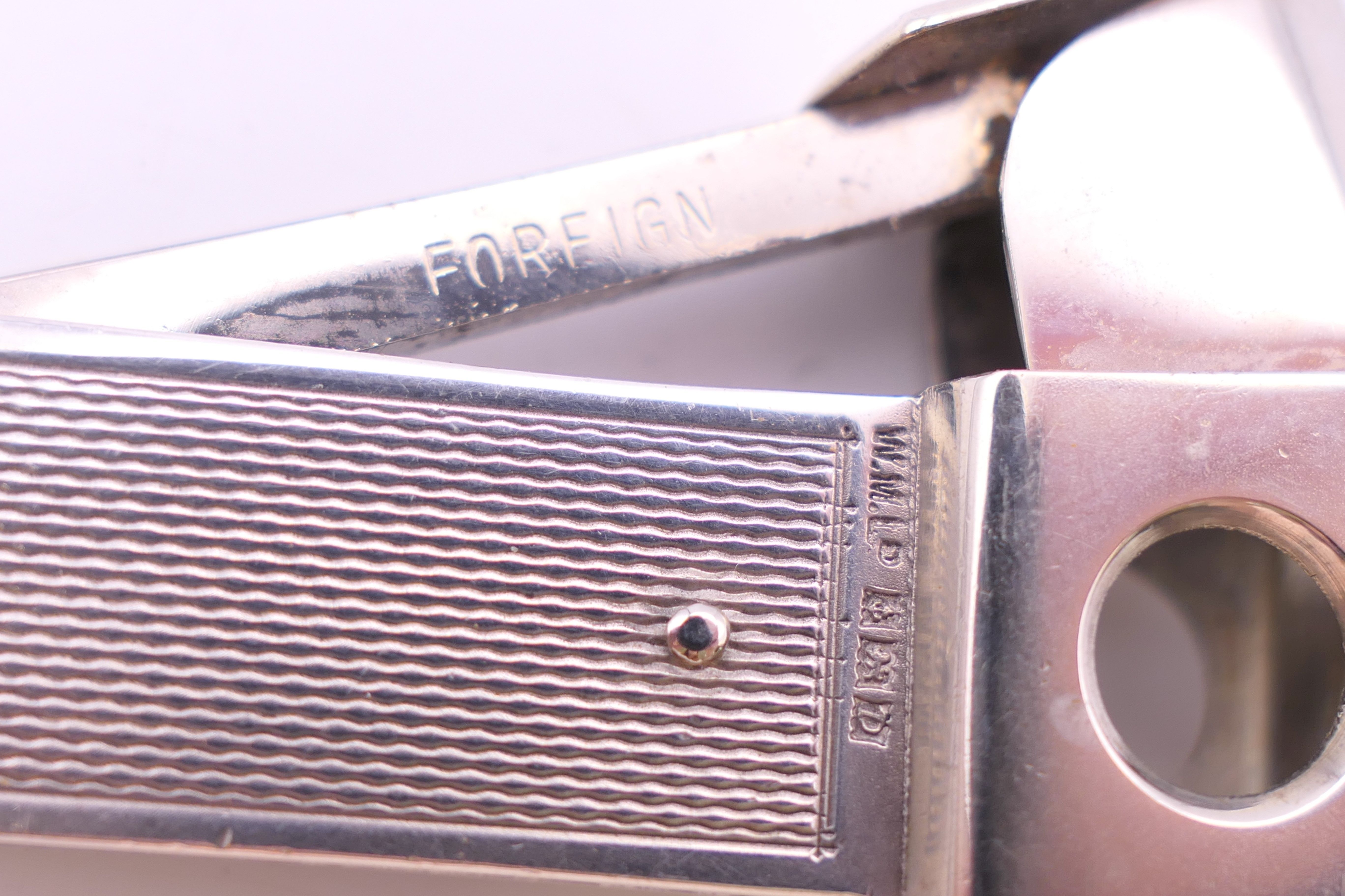 A silver cigar cutter. 6 cm long. 25.9 grammes total weight. - Image 4 of 6
