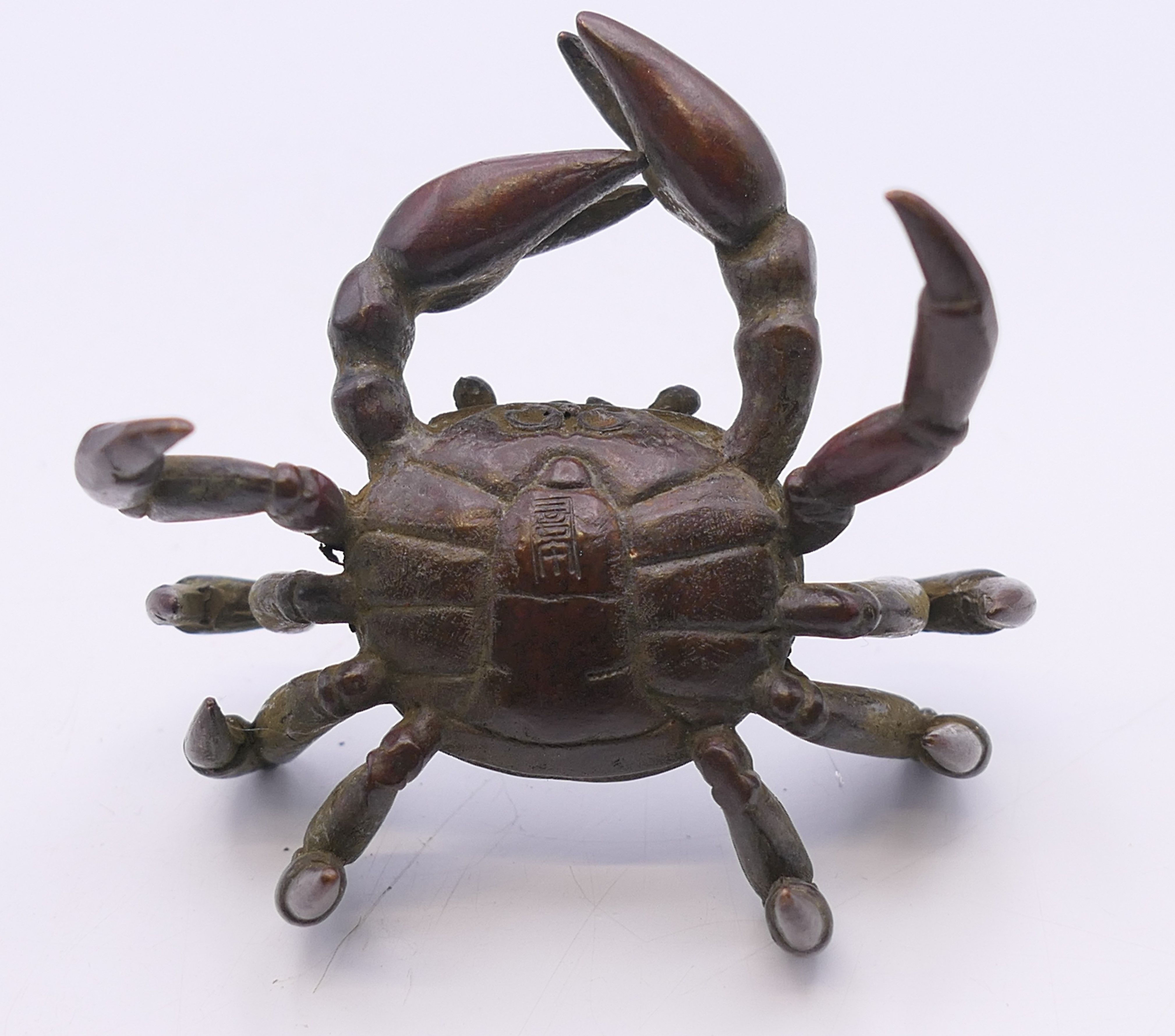 A Japanese bronze model of a crab. 5.5 cm wide. - Image 4 of 5