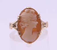 A 9 ct gold cameo ring. Ring size O/P.