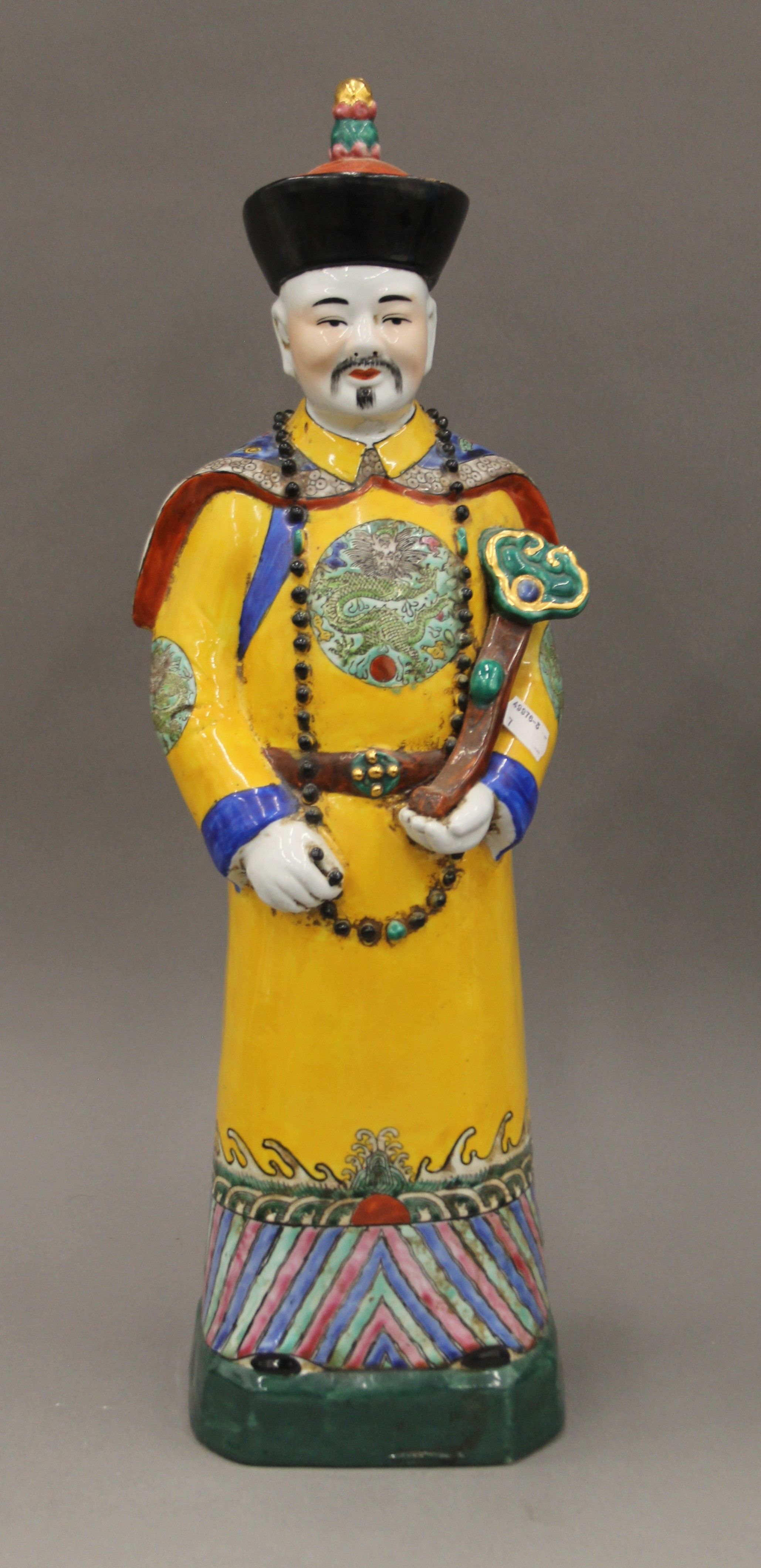 Two Chinese porcelain figures of dignities. The largest 55 cm high. - Image 2 of 11