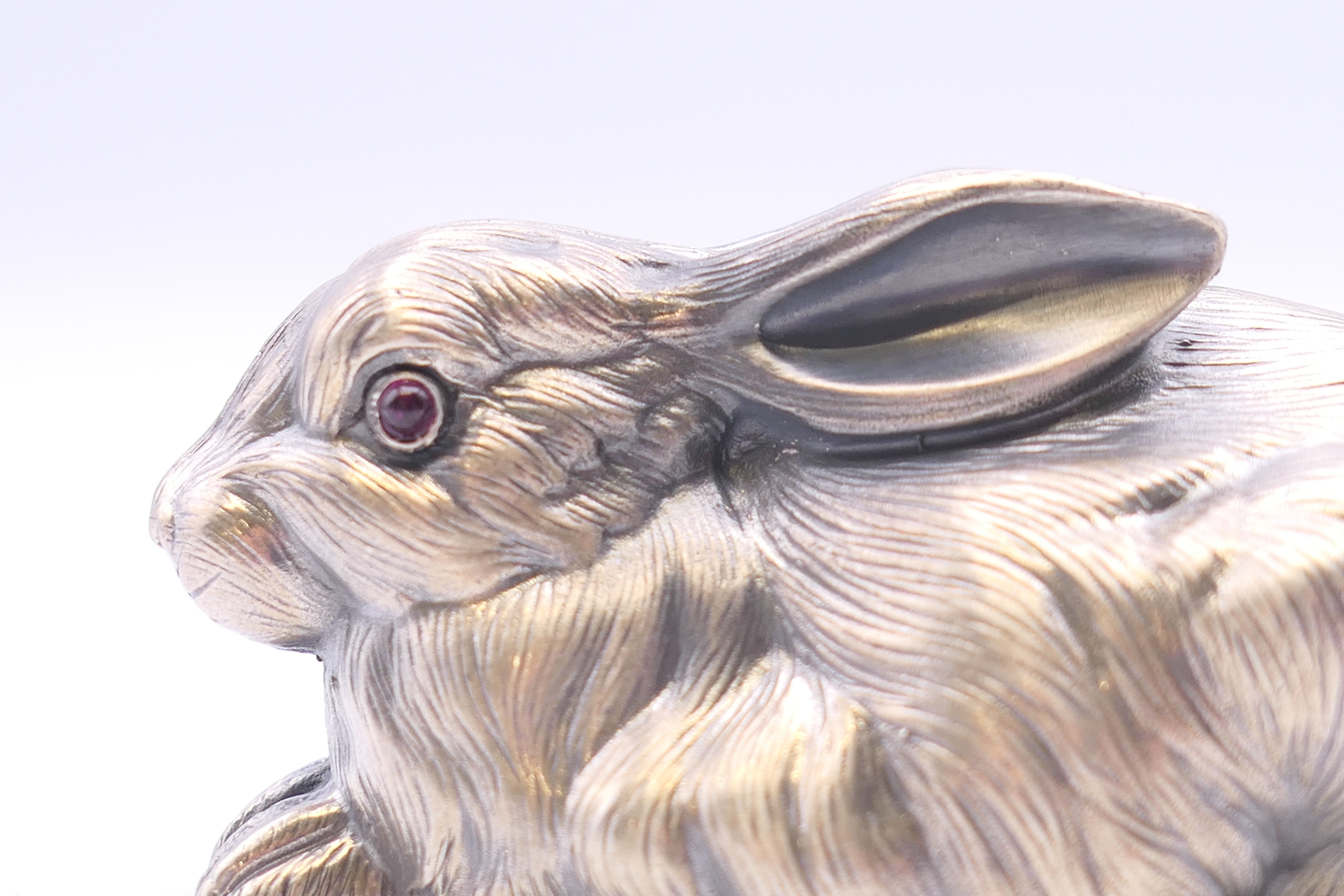 A silver model of a rabbit bearing Russian marks. 6.5 cm long. 62.2 grammes total weight. - Image 4 of 5