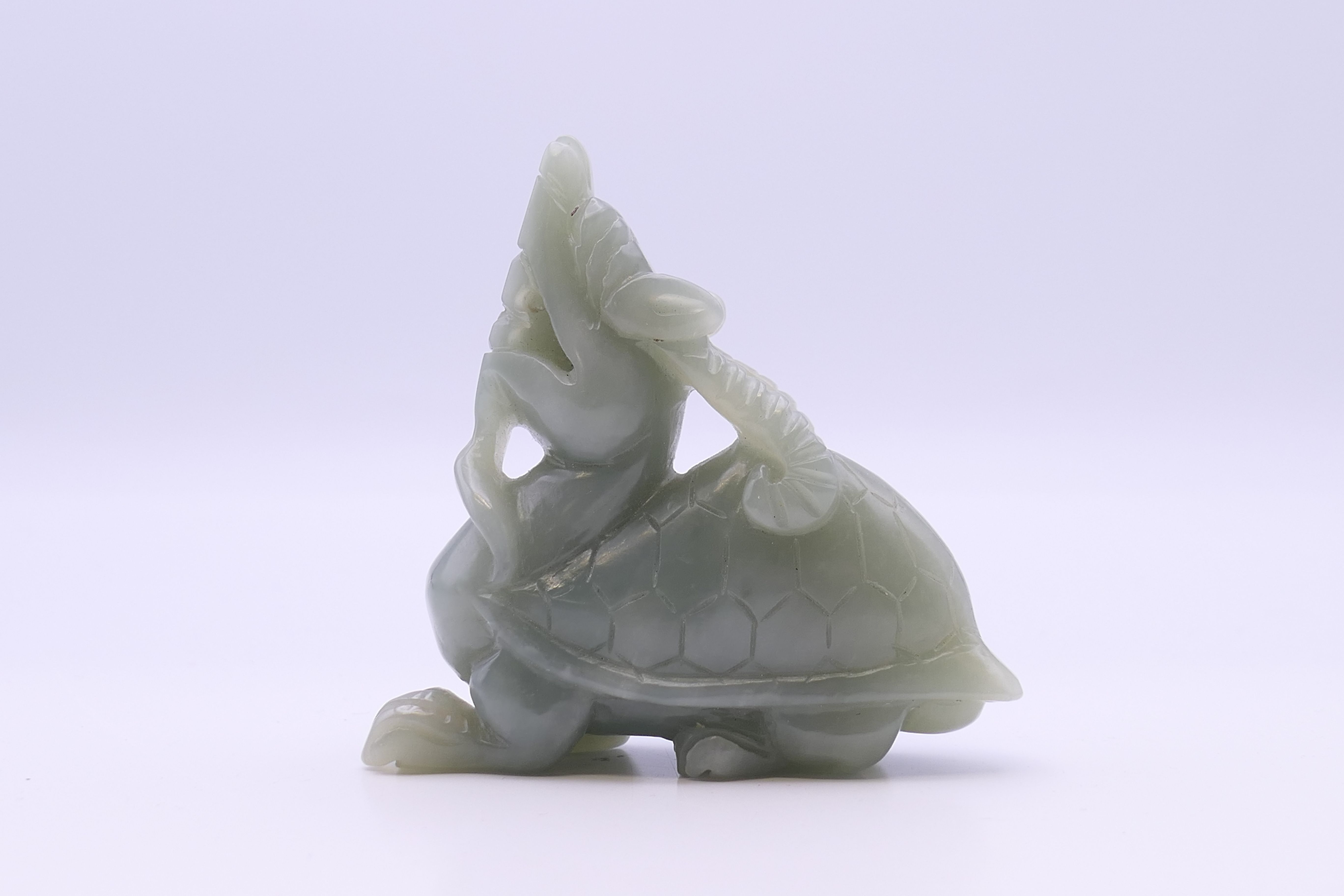 A jade dog-of-fo. 7 cm high. - Image 3 of 4