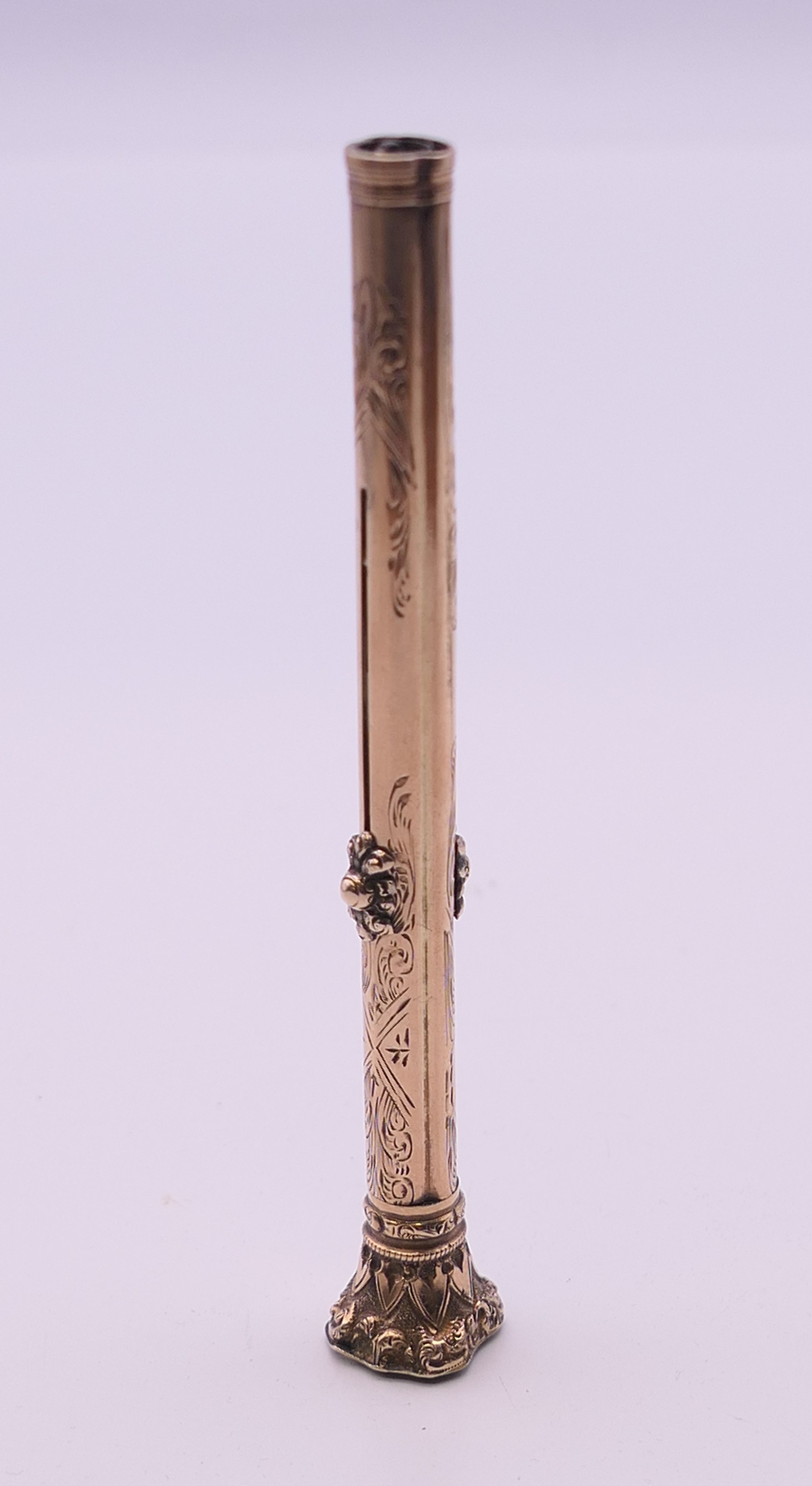 A Victorian combination propelling pen and pencil. 9.5 cm long. - Image 3 of 6