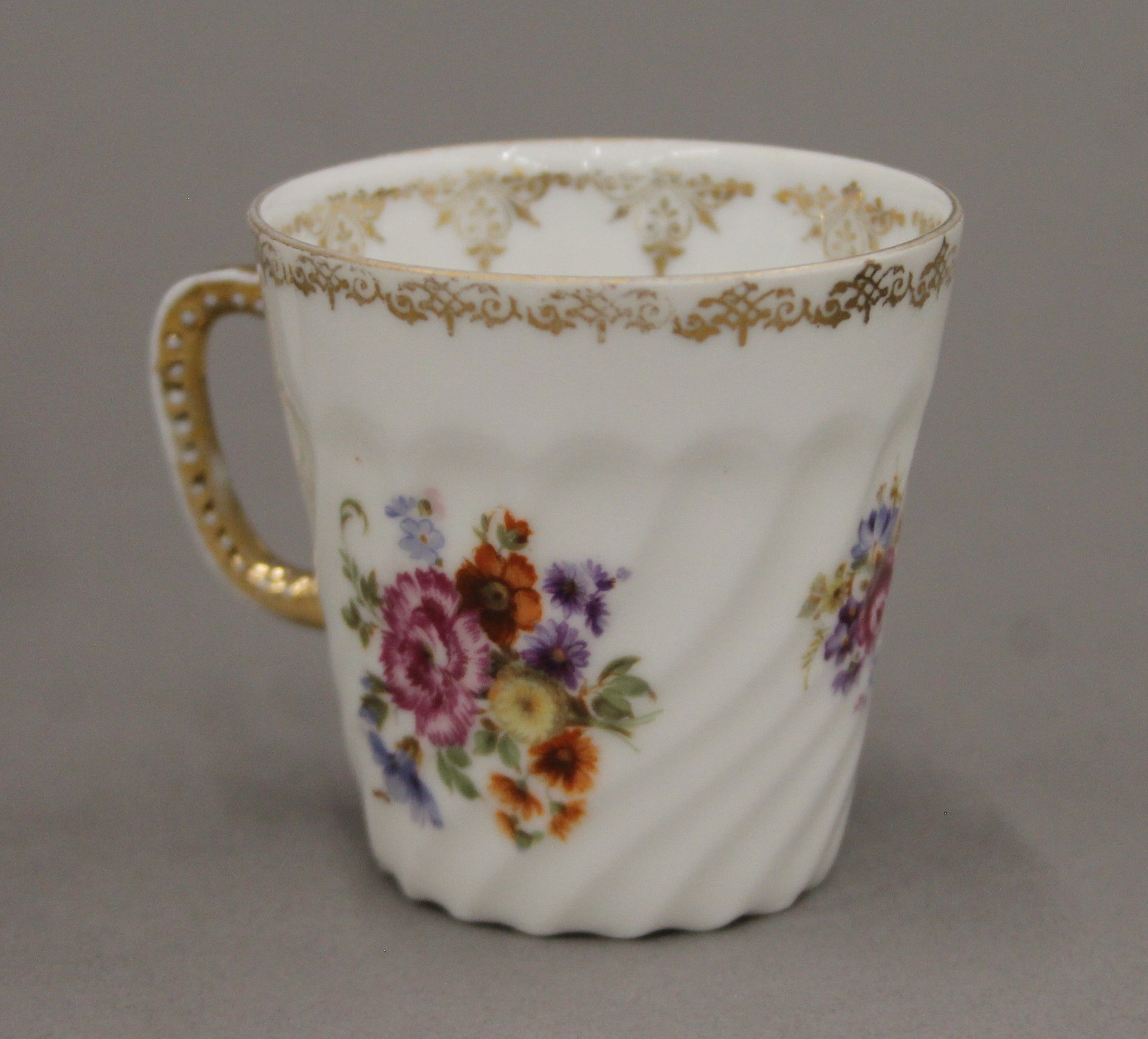 A quantity of Dresden and Vienna porcelain cups and saucers. - Image 3 of 12