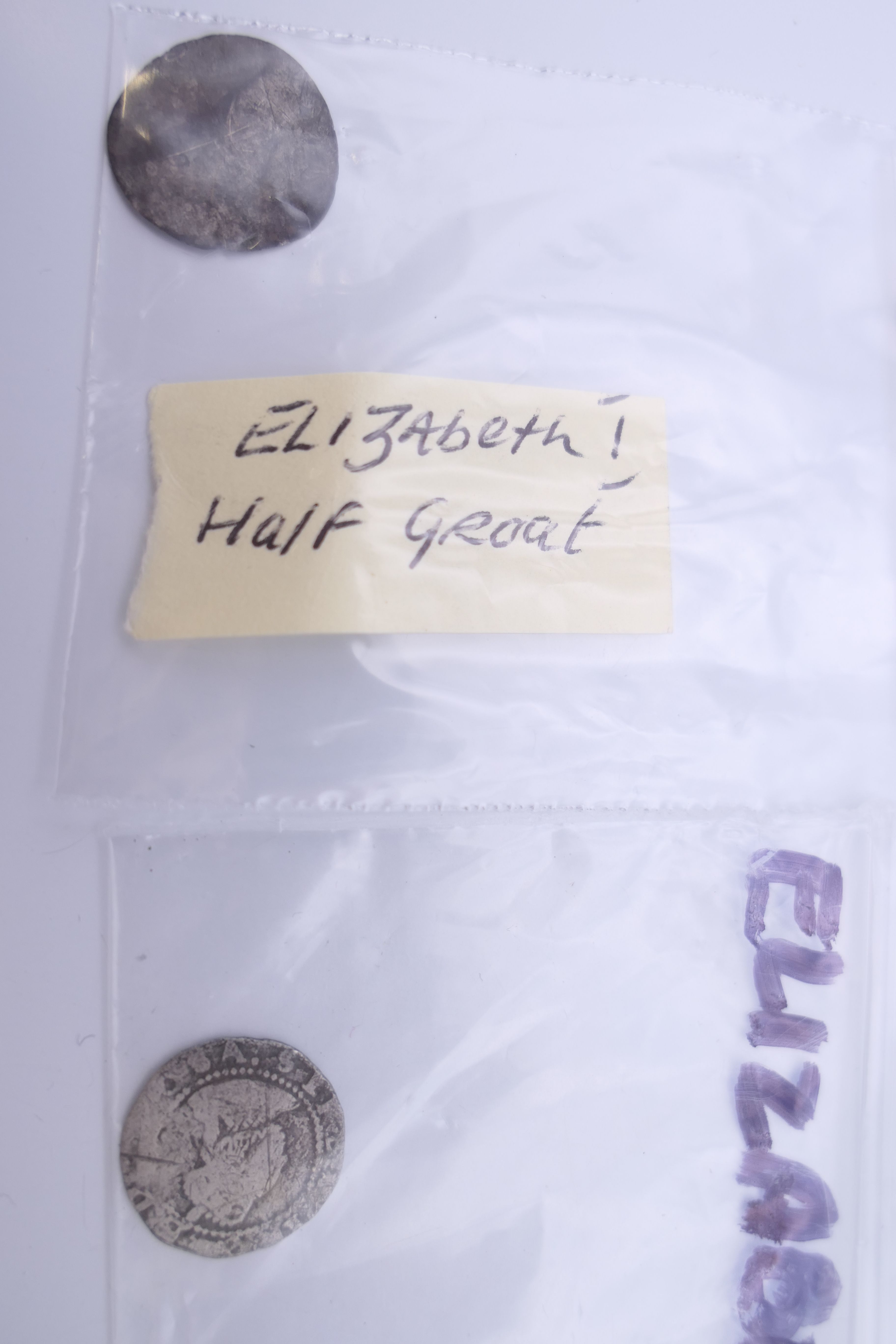 A quantity of Elizabeth I coins. - Image 2 of 9