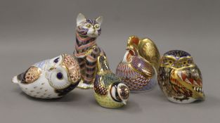 Five Crown Derby animal form paperweights. The largest 12.5 cm high.