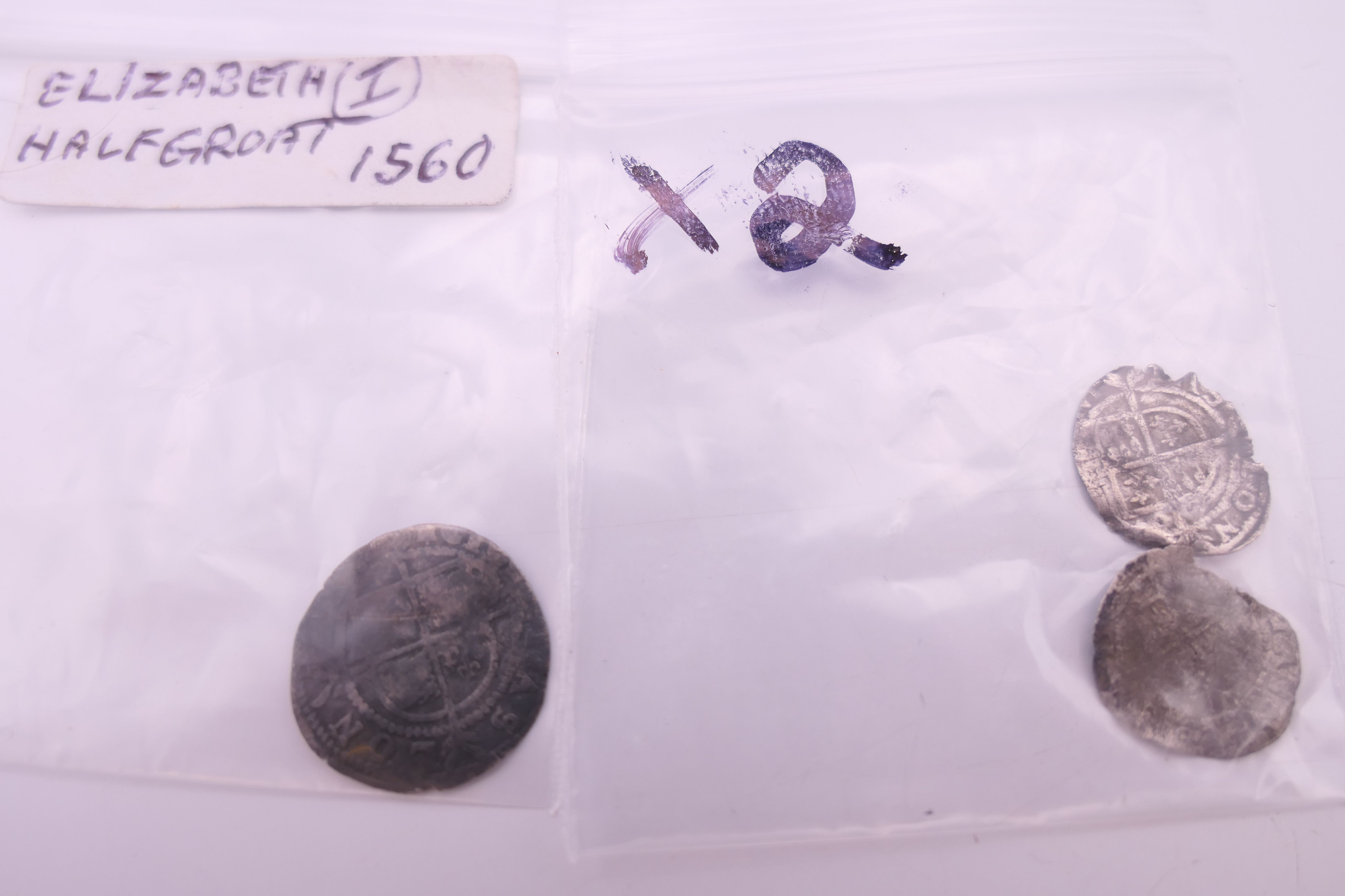 A quantity of Elizabeth I coins. - Image 6 of 9