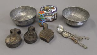 A quantity of various Chinese and Eastern items, including a cloisonne box, etc.