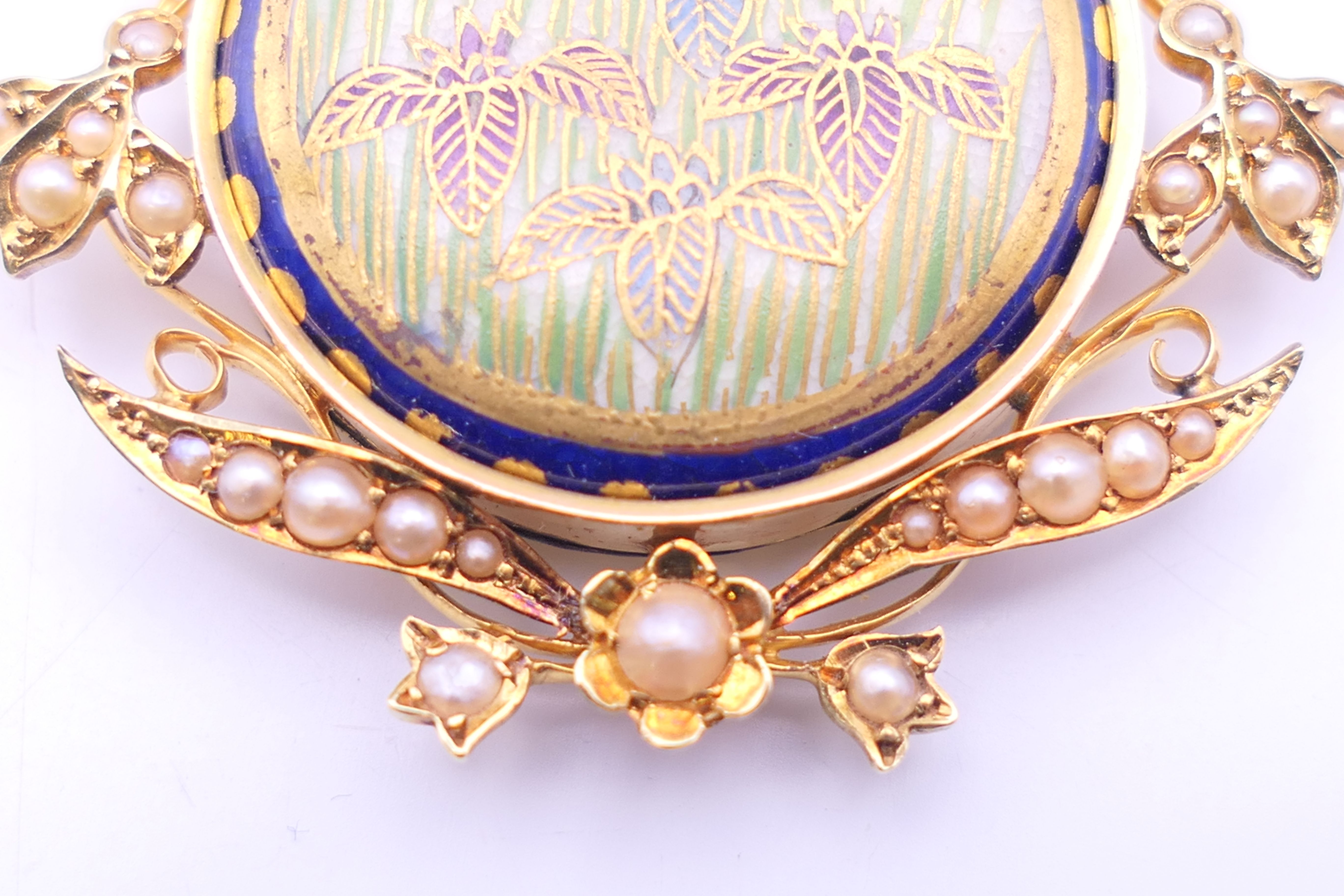 A gold and seed pearl pendant centred with a Satsuma porcelain plaque. 4 cm wide. - Image 4 of 13