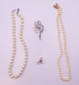 A quantity of various pearl jewellery.