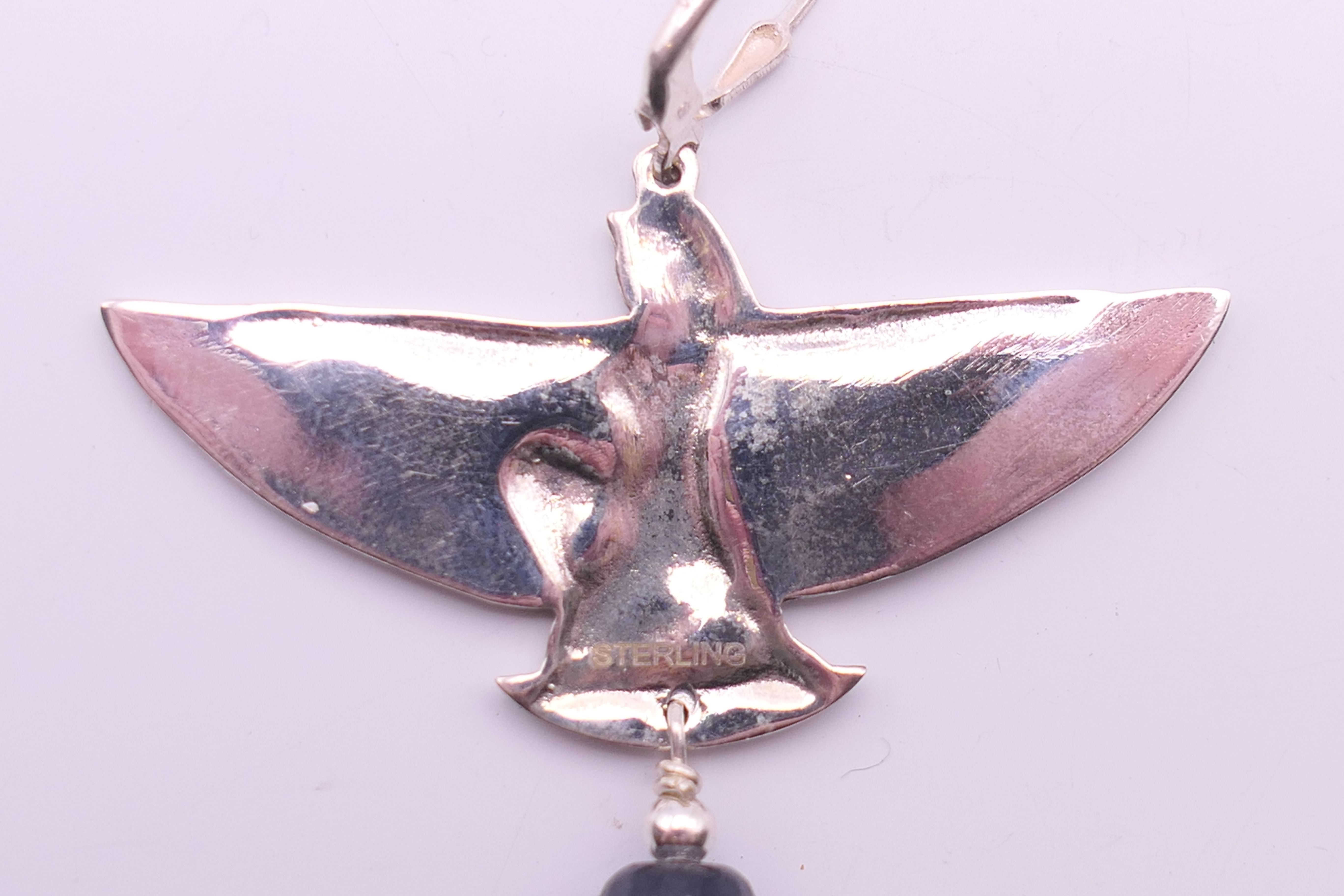 A pair of Egyptian Revival earrings. 5 cm wide. - Bild 4 aus 4