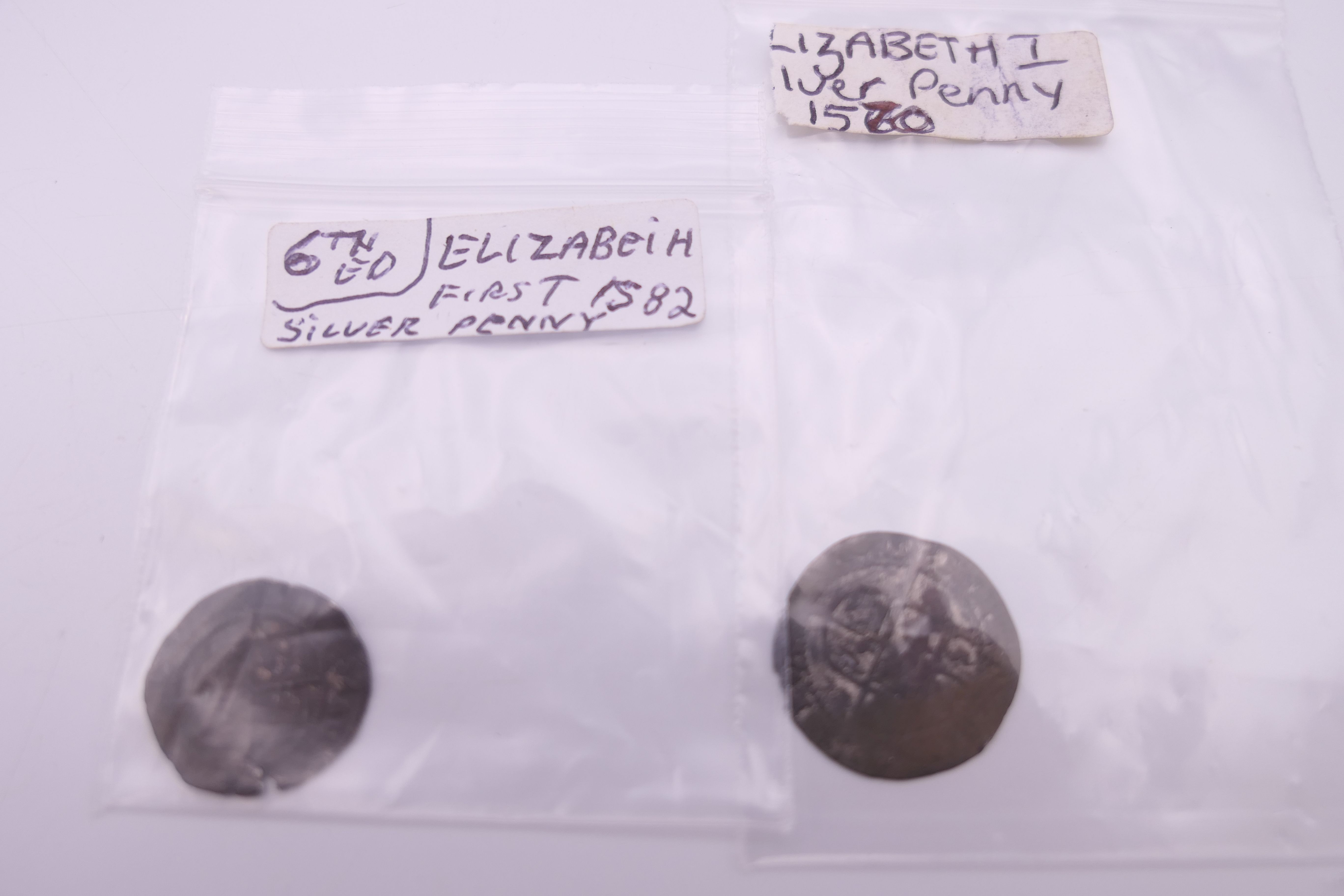 A quantity of Elizabeth I coins. - Image 7 of 9
