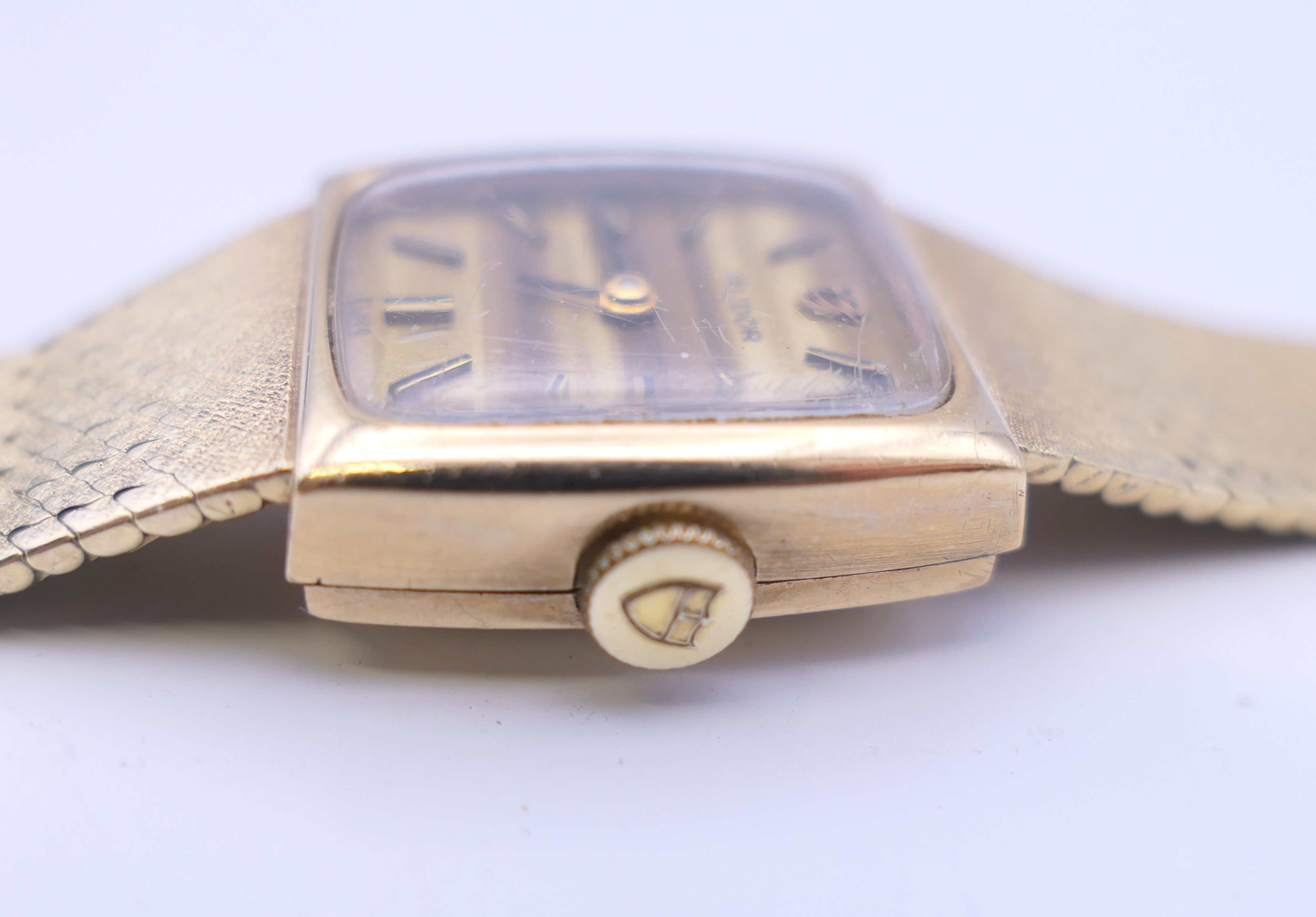 A 9 ct gold ladies Rolex Tudor wristwatch. 2 cm wide. 30.4 grammes total weight. - Image 3 of 11