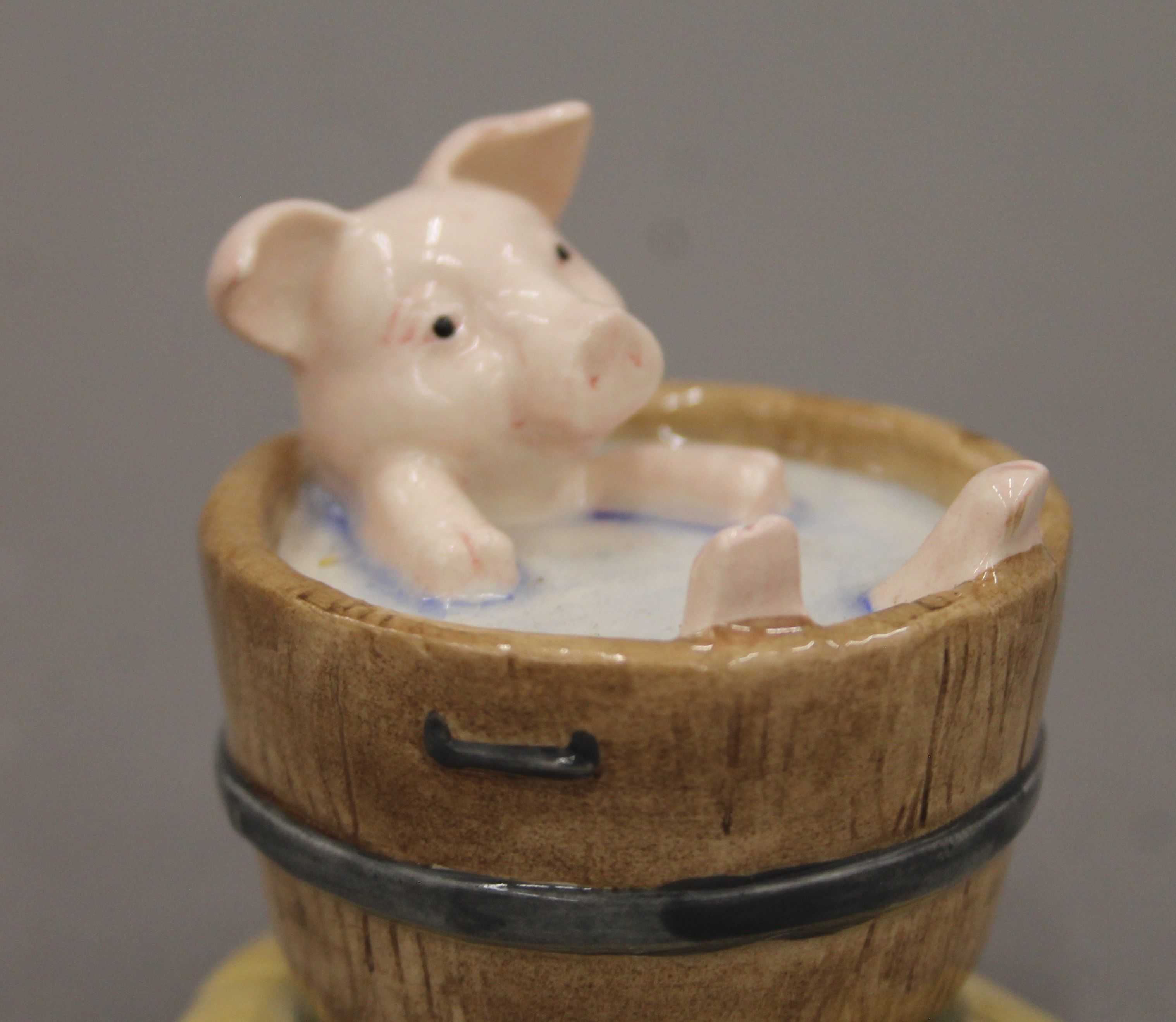A Beswick Yock-Yock in the Tub and a pug dog. The former 7.5 cm high. - Image 3 of 9