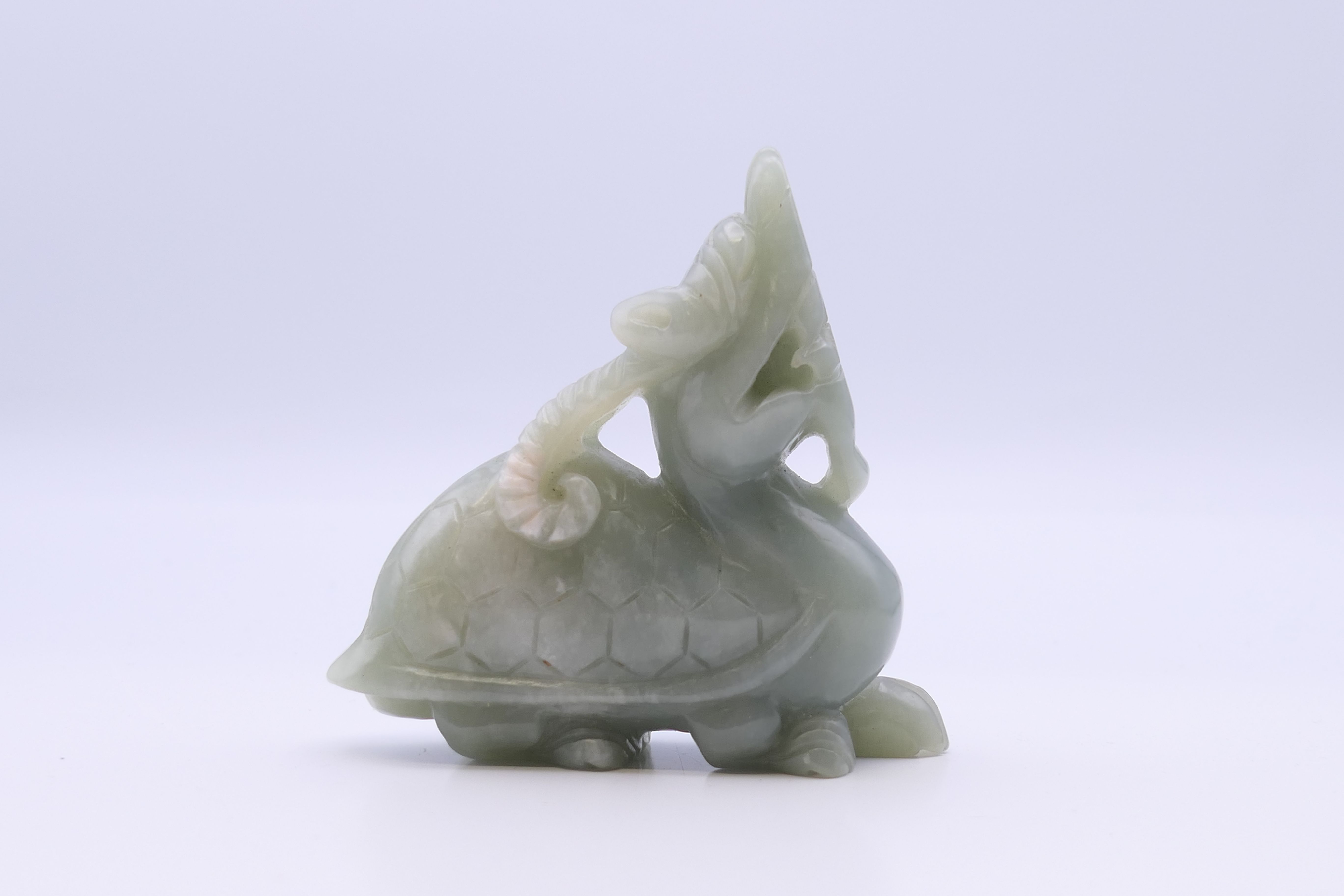 A jade dog-of-fo. 7 cm high.