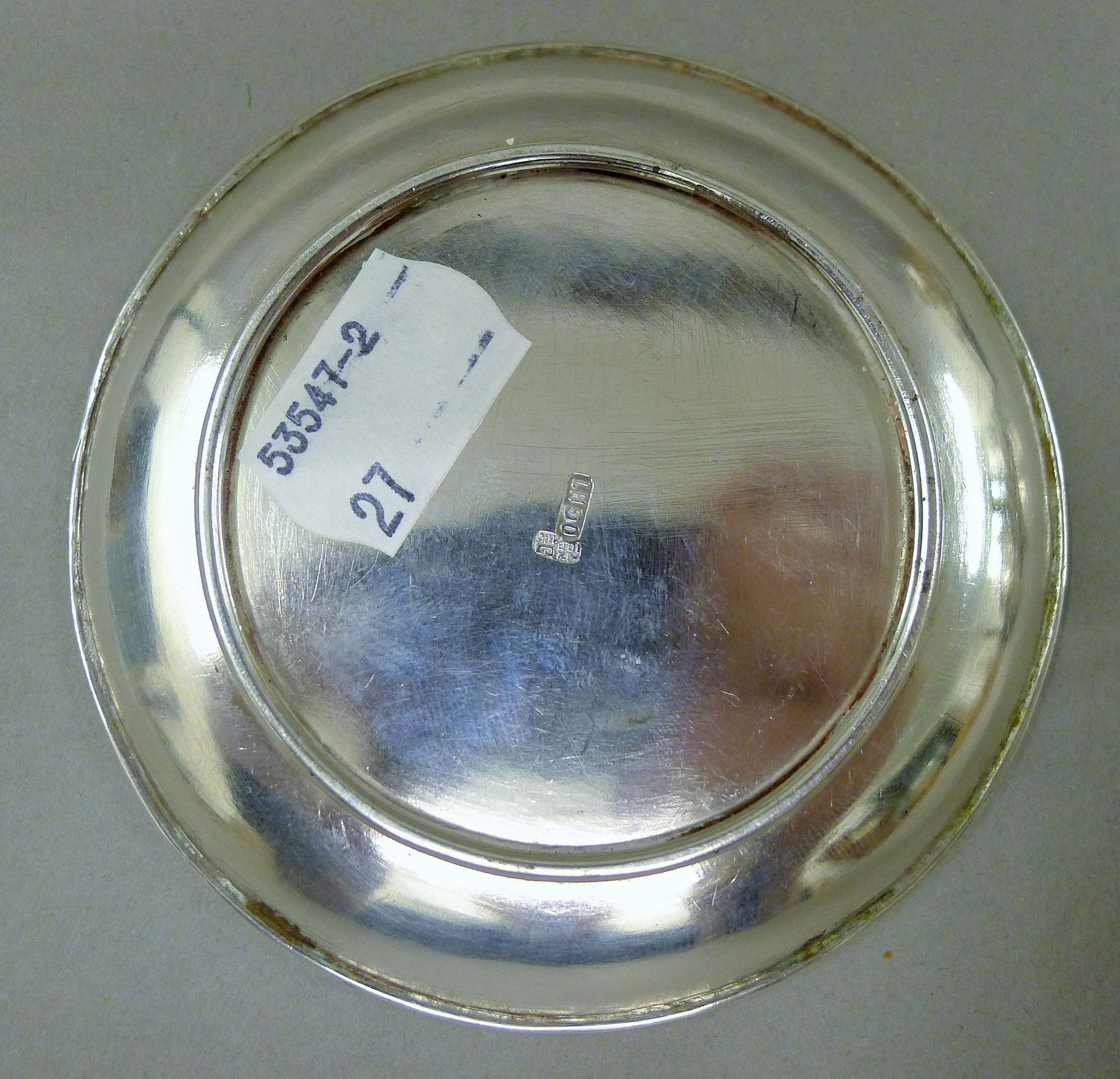 Two small Chinese silver dishes, one set with a coin. The largest 9 cm diameter. 88. - Image 6 of 7