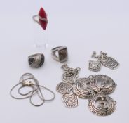A quantity of various silver jewellery. 76.3 grammes total weight.