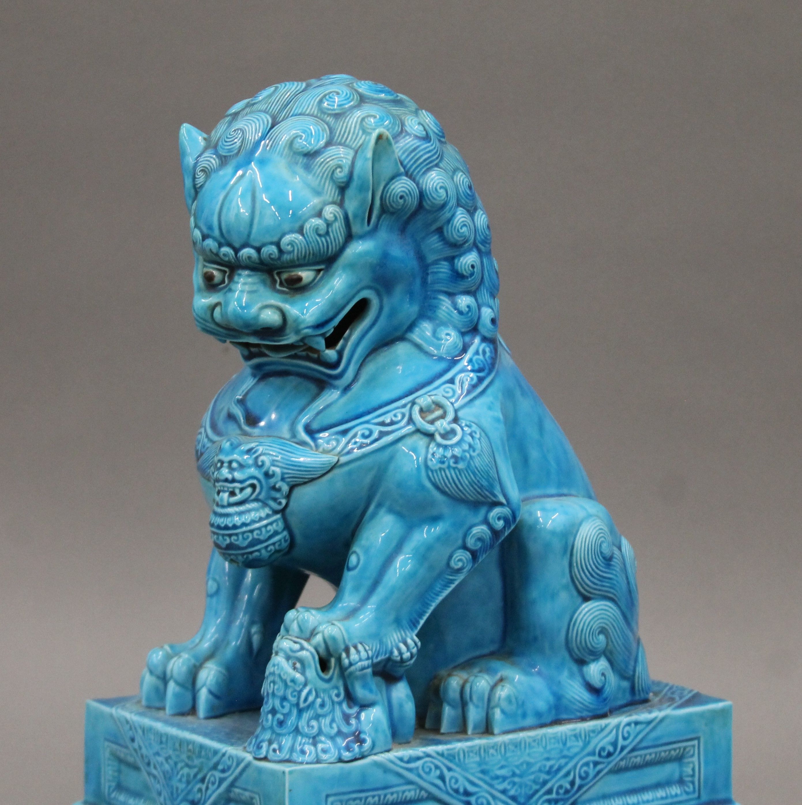 A Chinese turquoise ground porcelain dog-of-fo. 30 cm high. - Image 3 of 8