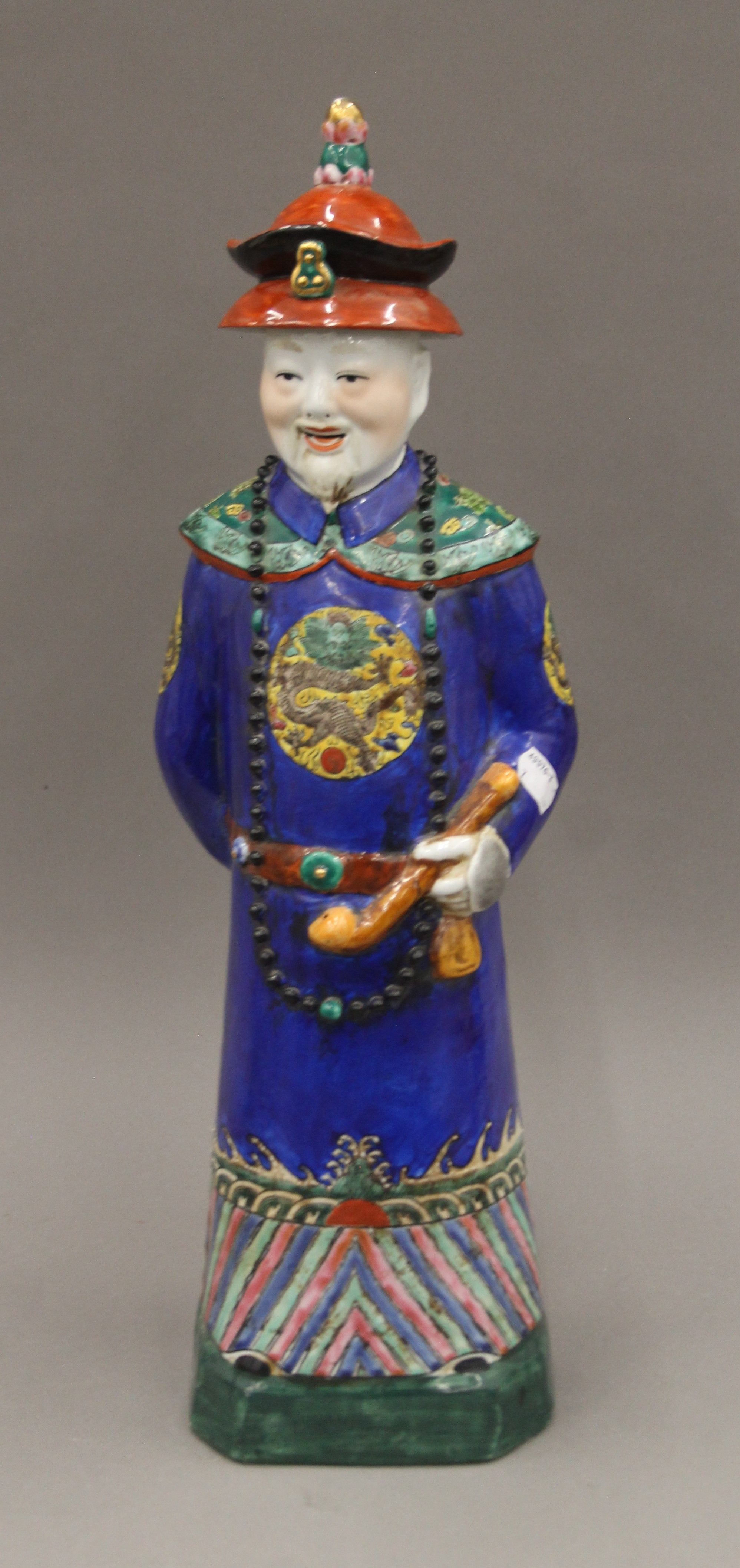 Two Chinese porcelain figures of dignities. The largest 55 cm high. - Image 7 of 11