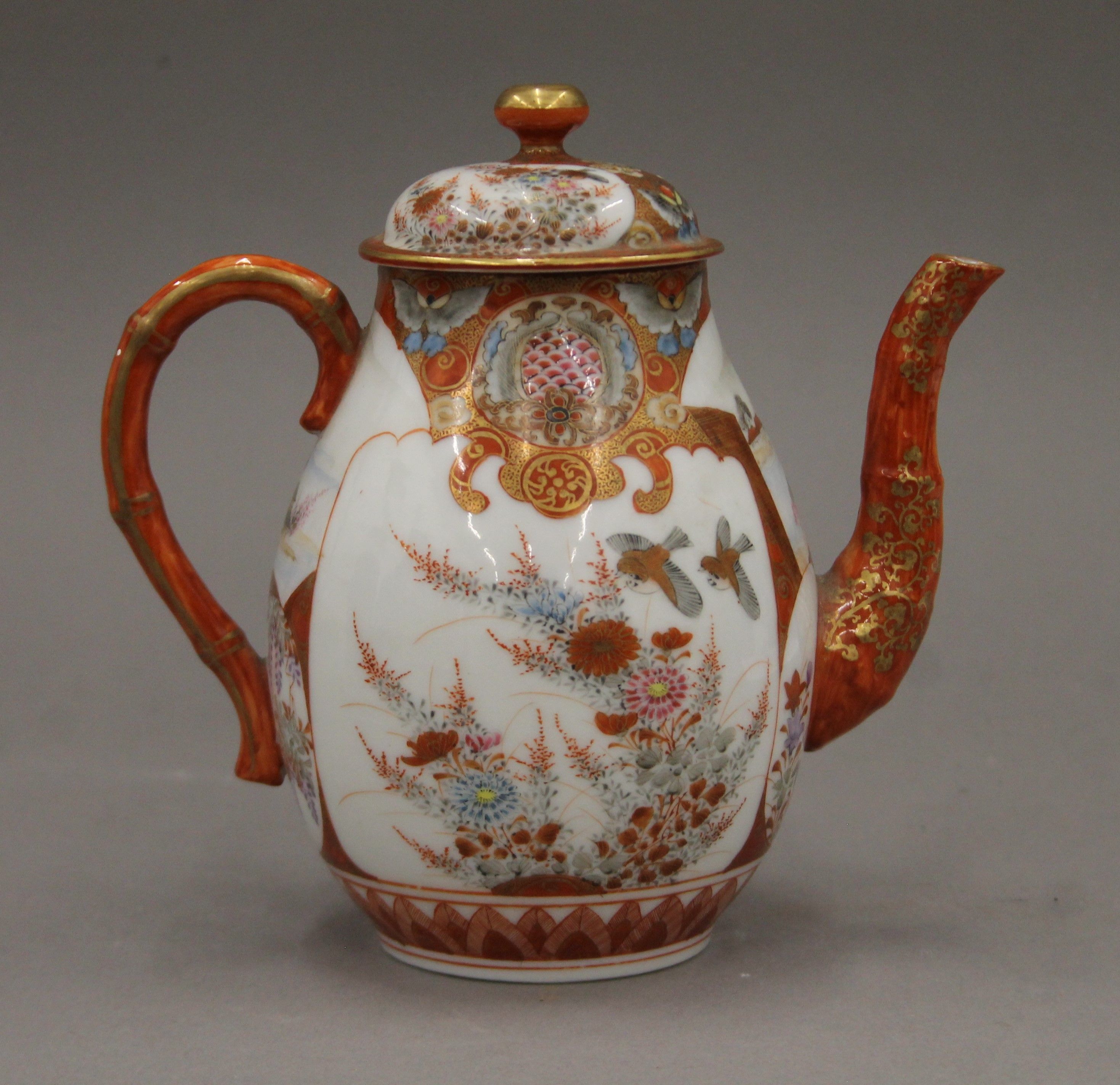 A Kutani teapot. 16 cm high. - Image 2 of 5