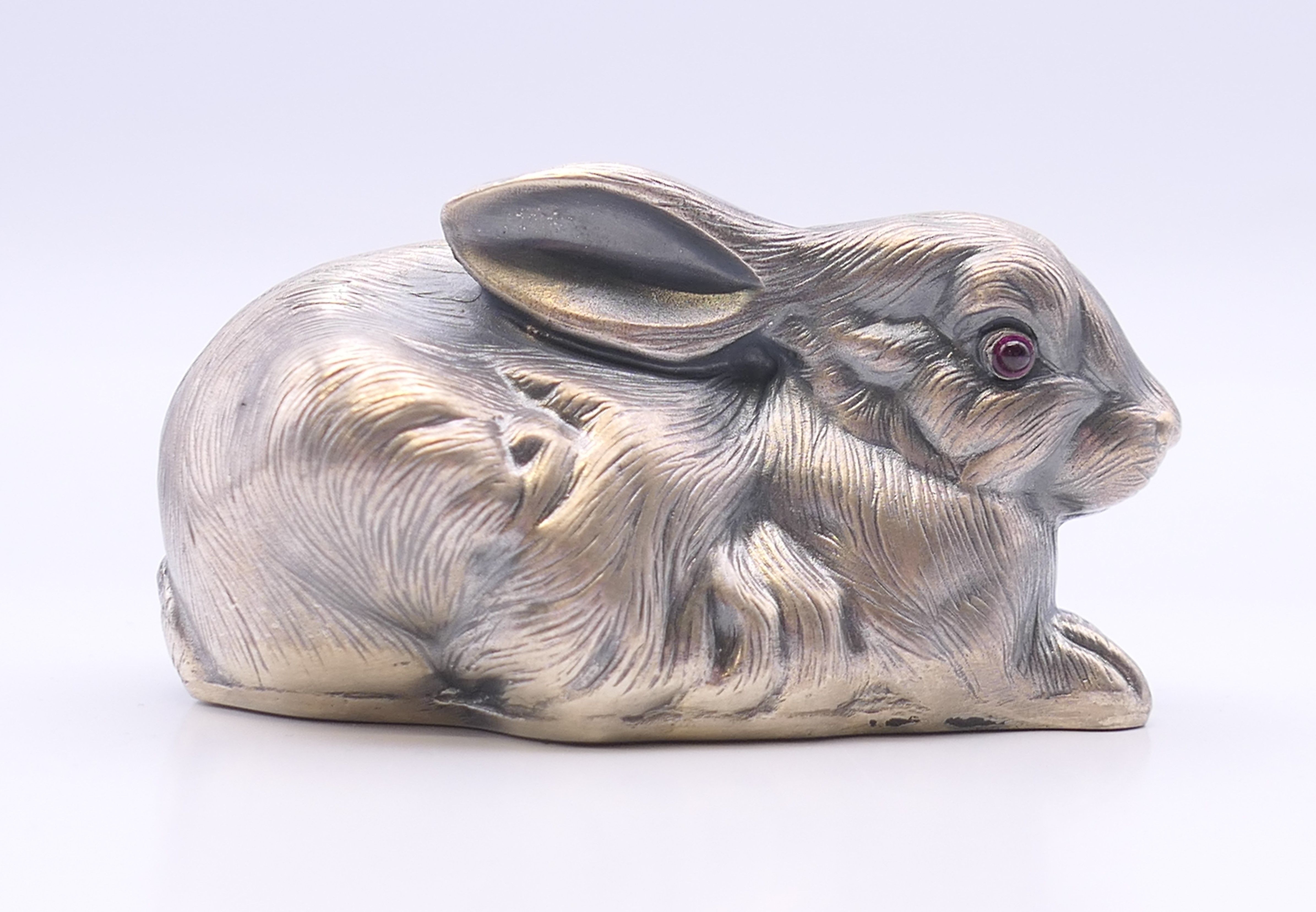 A silver model of a rabbit bearing Russian marks. 6.5 cm long. 62.2 grammes total weight. - Image 2 of 5