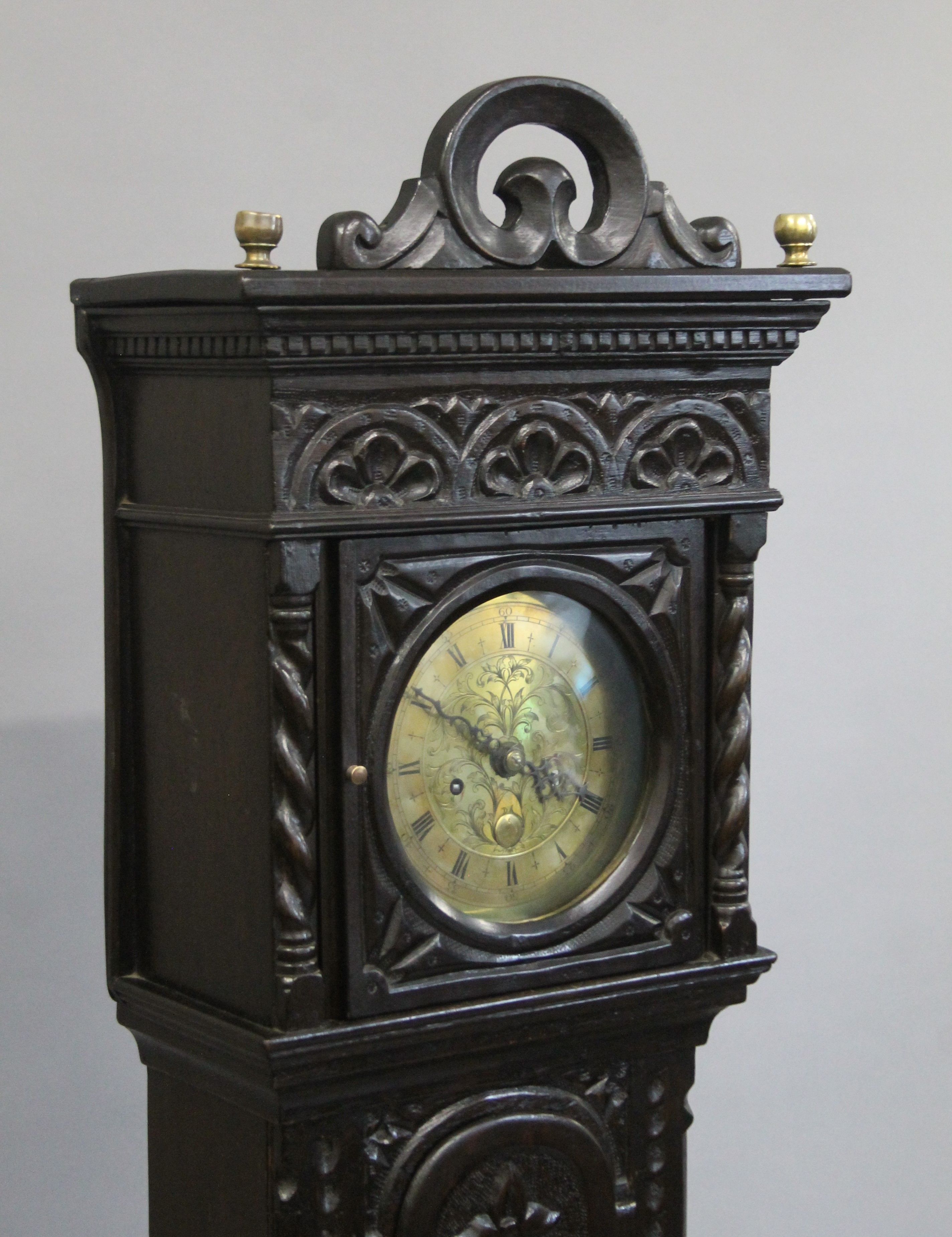 An 18th/19th century carved oak Grandmother clock with brass dial. 169 cm high. - Bild 3 aus 12