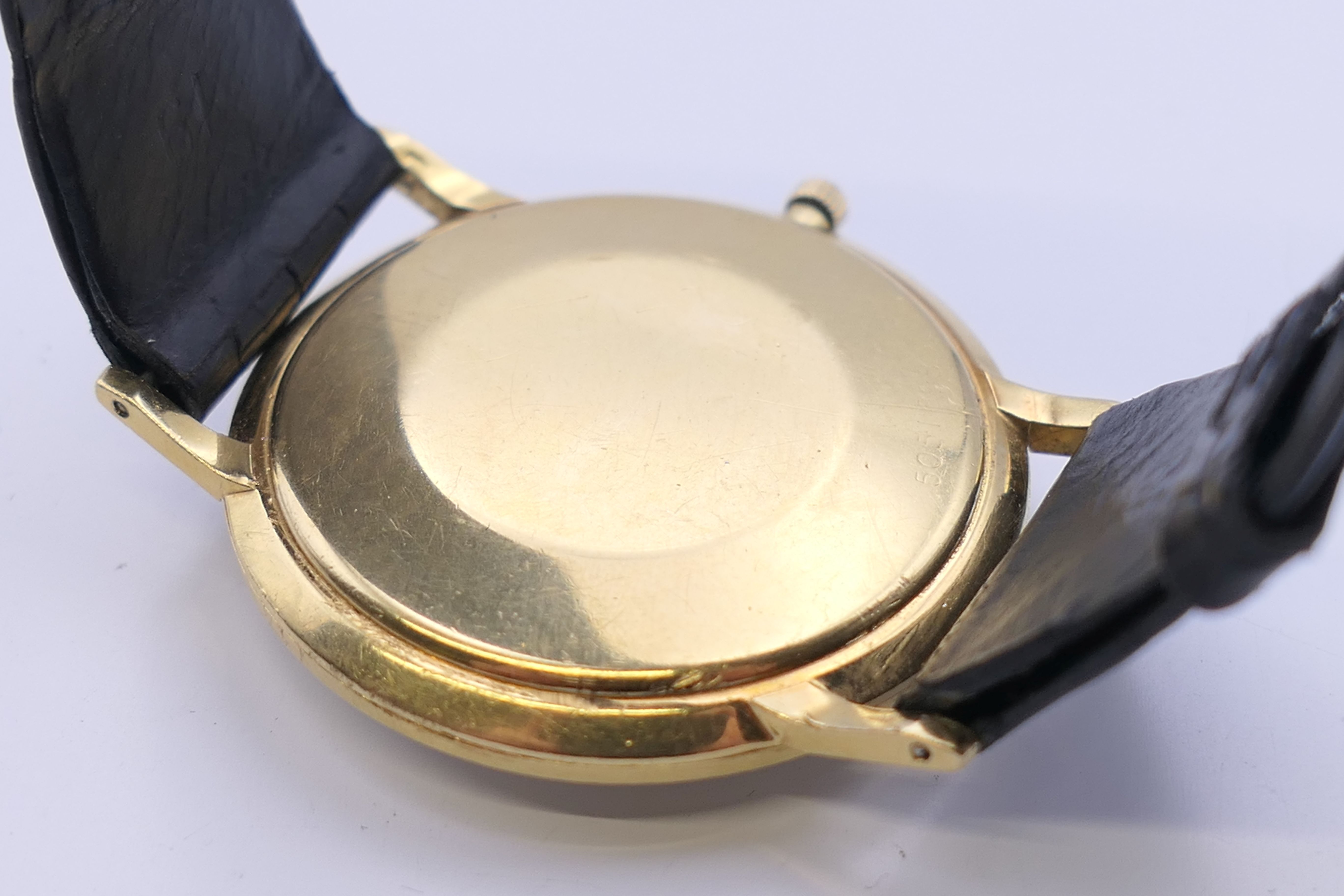 A gentleman's Eterna-Matic 3000 18 ct gold wristwatch. 3.5 cm wide. 32.5 grammes total weight. - Bild 5 aus 6