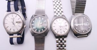 Three gentleman's Seiko wristwatches and a Citizen wristwatch.