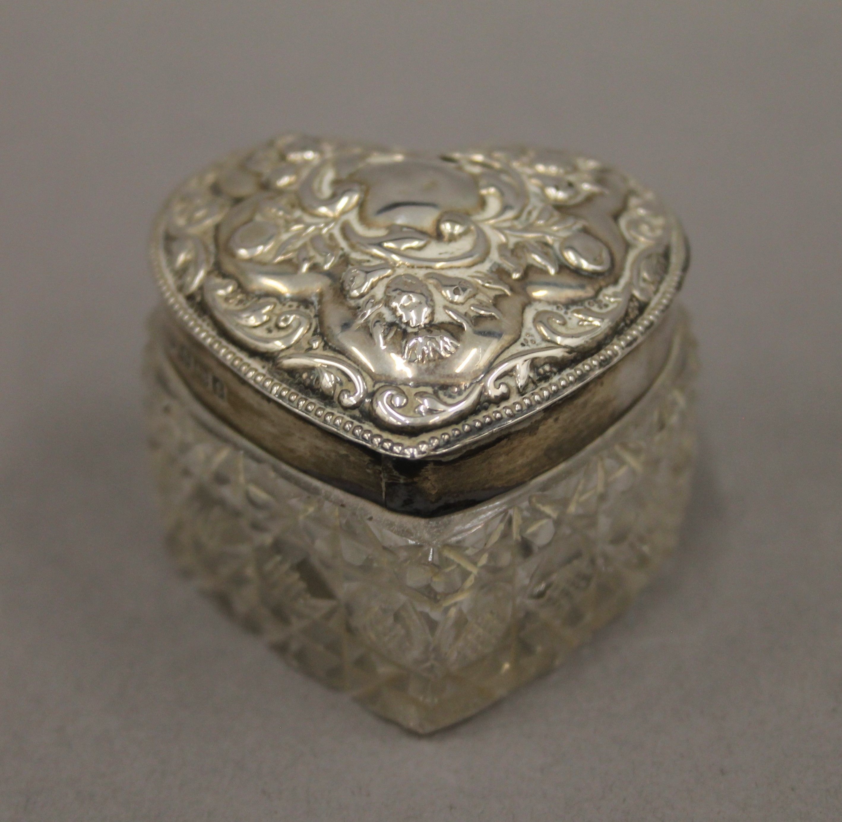 Five silver topped dressing table jars. The largest 9 cm long. - Image 8 of 19