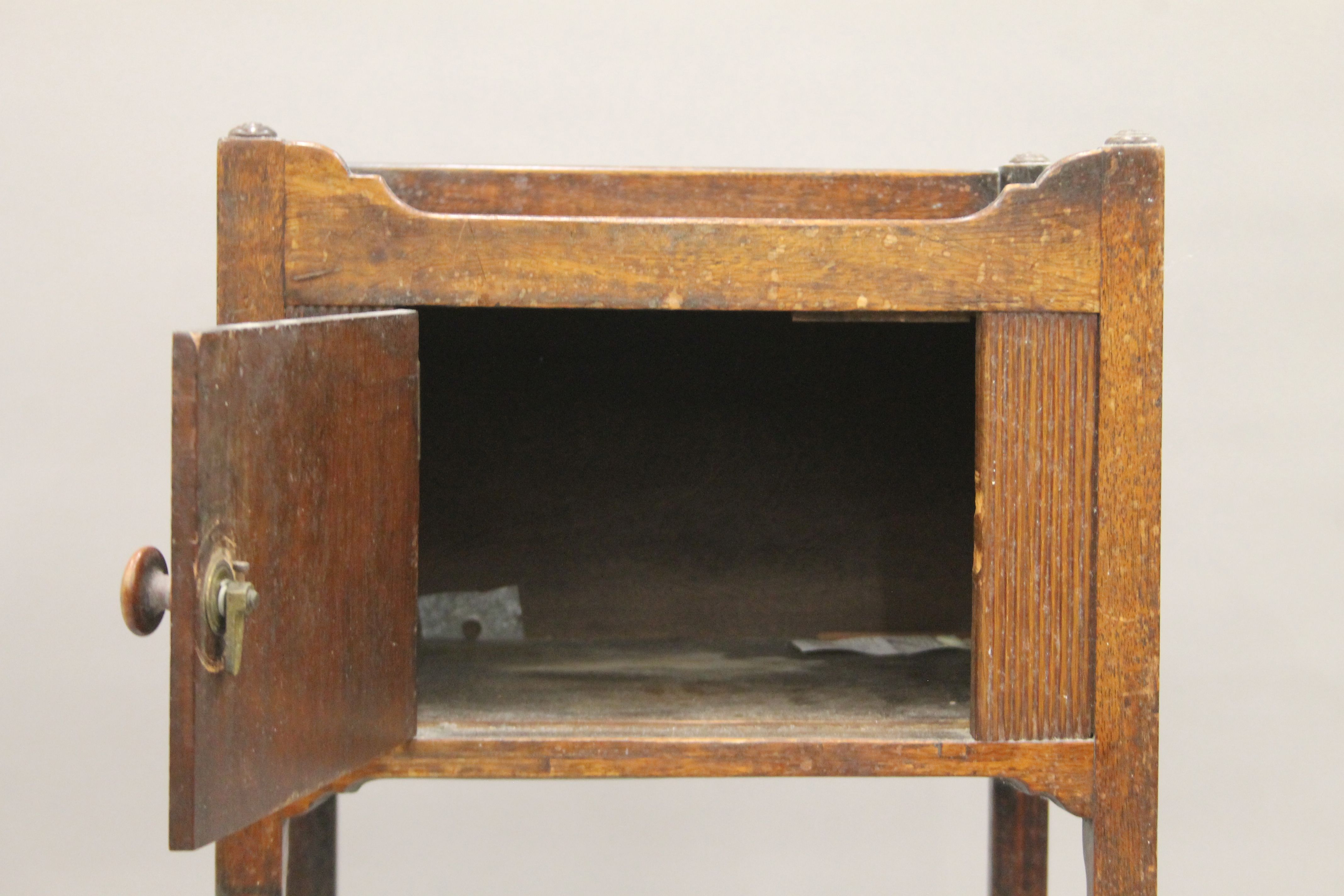 A 19th century mahogany bedside cupboard. 37.5 cm wide. - Image 4 of 5