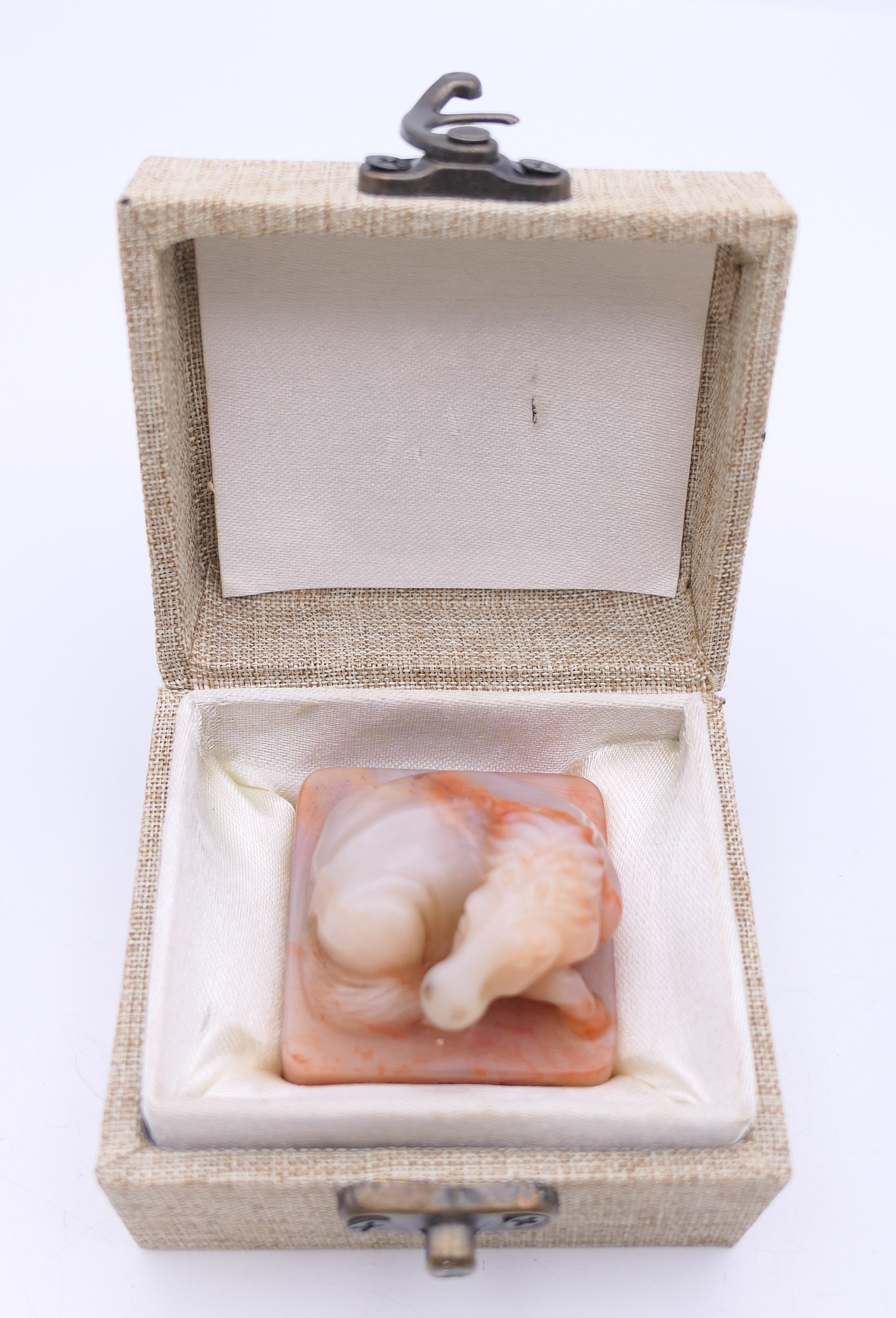 A Chinese carved jade artist seal Wei Zhong Lin (horse seal) boxed. 4 cm high. - Image 9 of 9