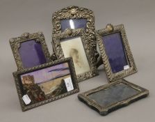 A quantity of various silver photograph frames. The largest 17.5 x 22 cm.