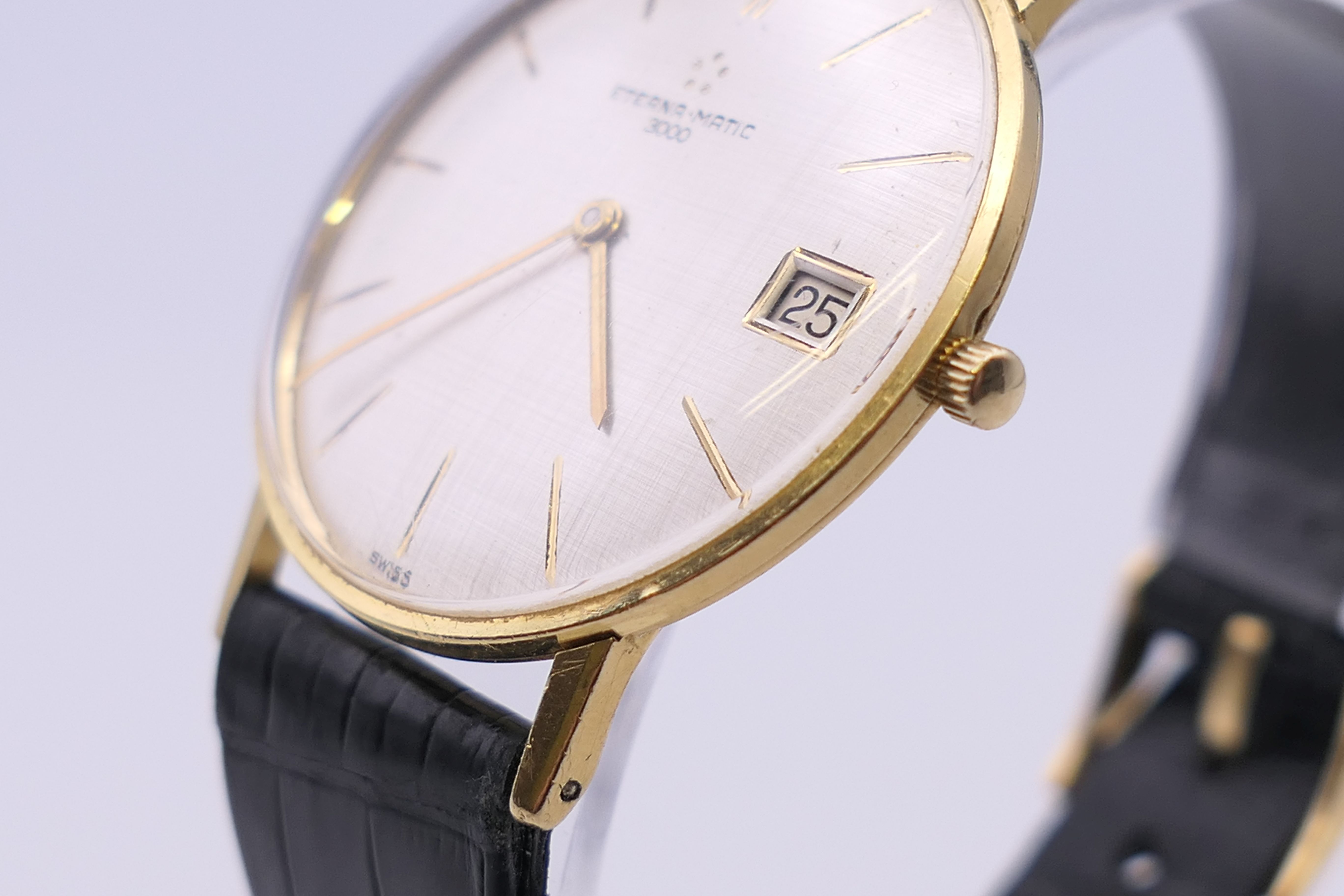 A gentleman's Eterna-Matic 3000 18 ct gold wristwatch. 3.5 cm wide. 32.5 grammes total weight. - Bild 4 aus 6