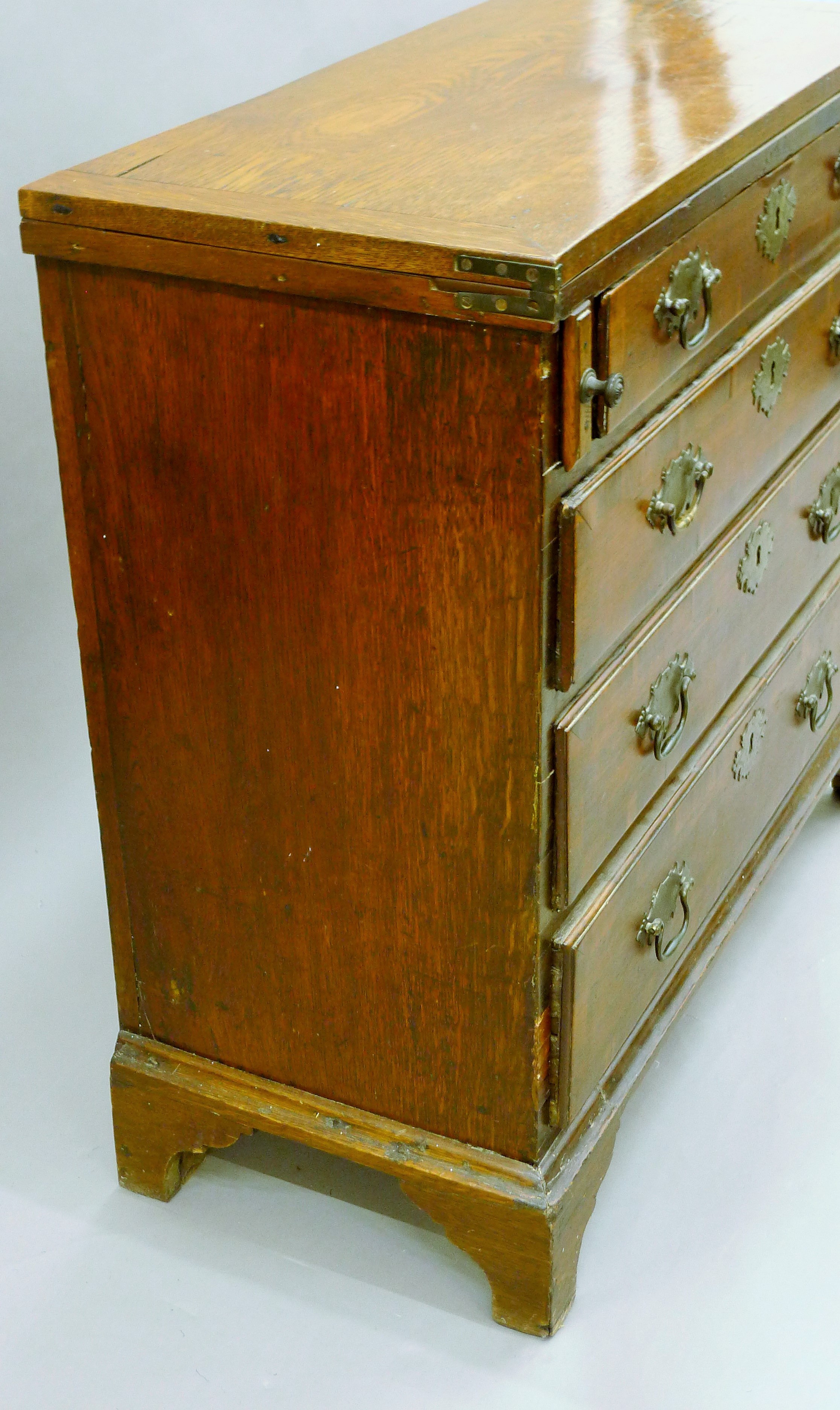 An oak bachelor's chest. 76 cm wide. - Image 11 of 13