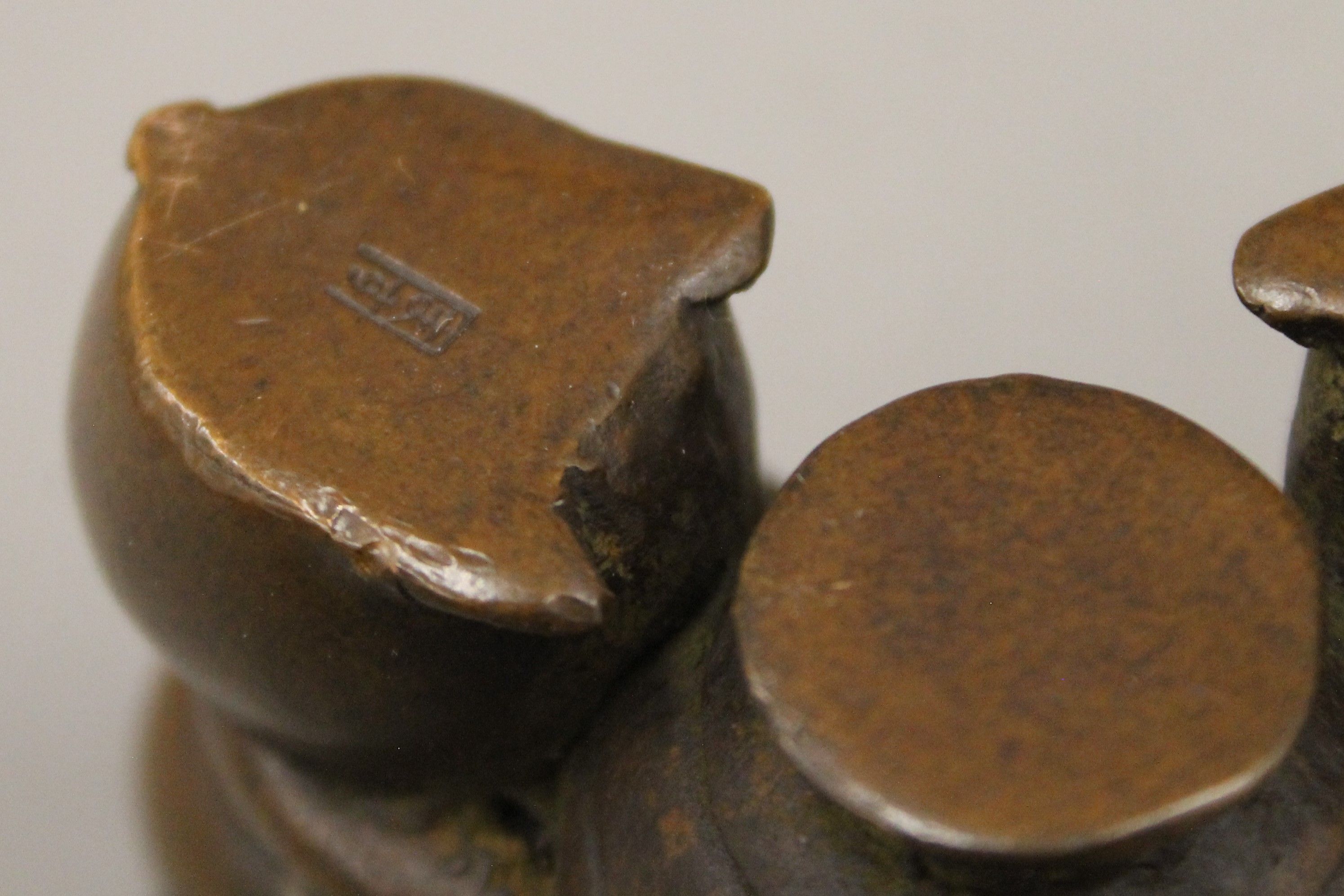 A bronze model of three pigs playing a game. 4.5 cm high. - Image 6 of 6