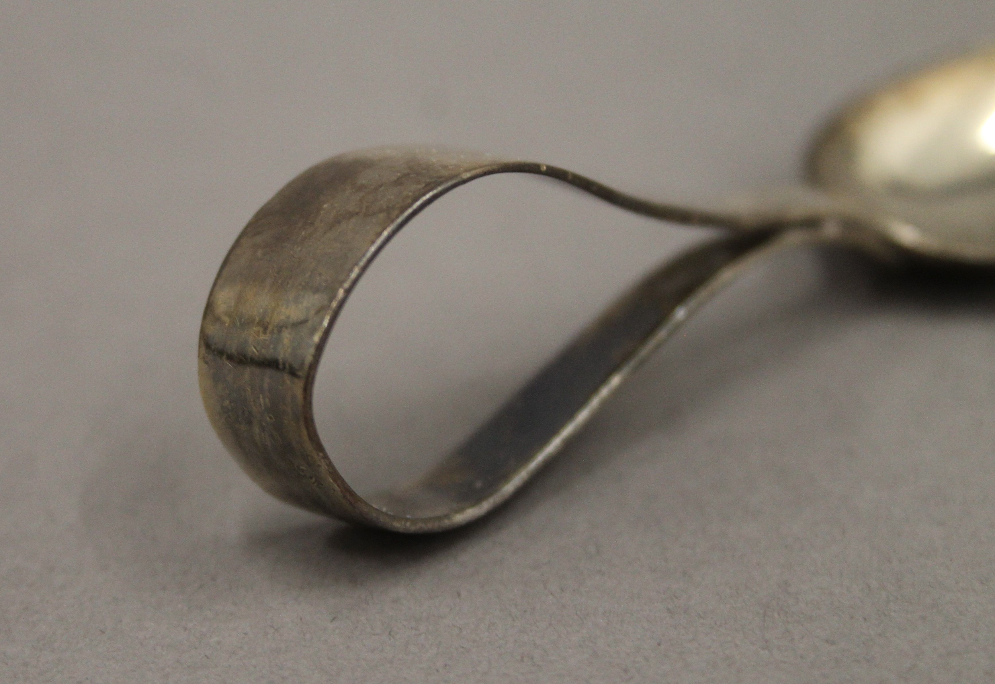 A silver baby spoon and pusher, in Harrods box. The box 13.5 cm long. - Image 7 of 9