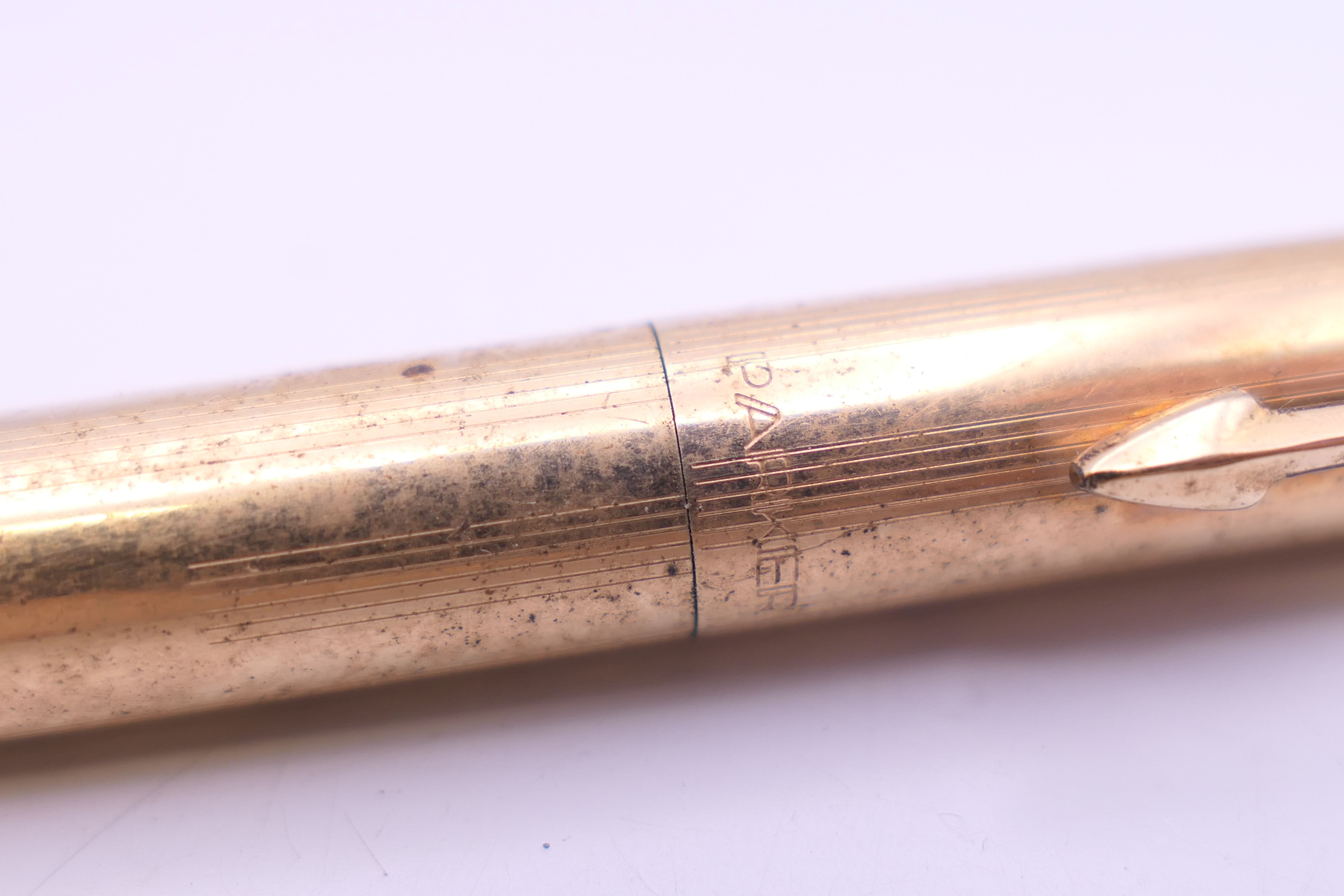 A Parker pen and a Parker pencil. The former 13 cm long. - Image 2 of 4