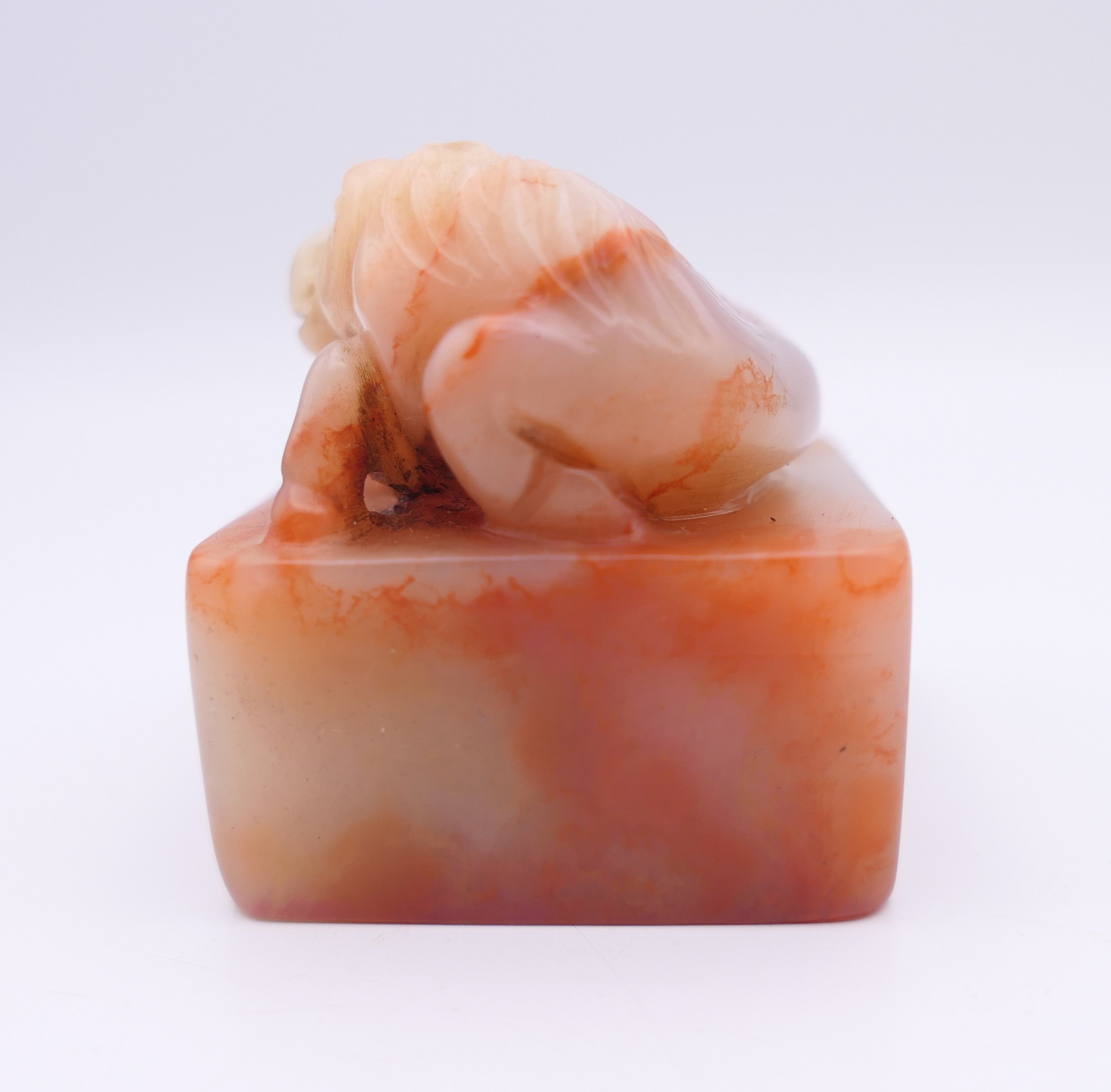 A Chinese carved jade artist seal Wei Zhong Lin (horse seal) boxed. 4 cm high. - Image 3 of 9