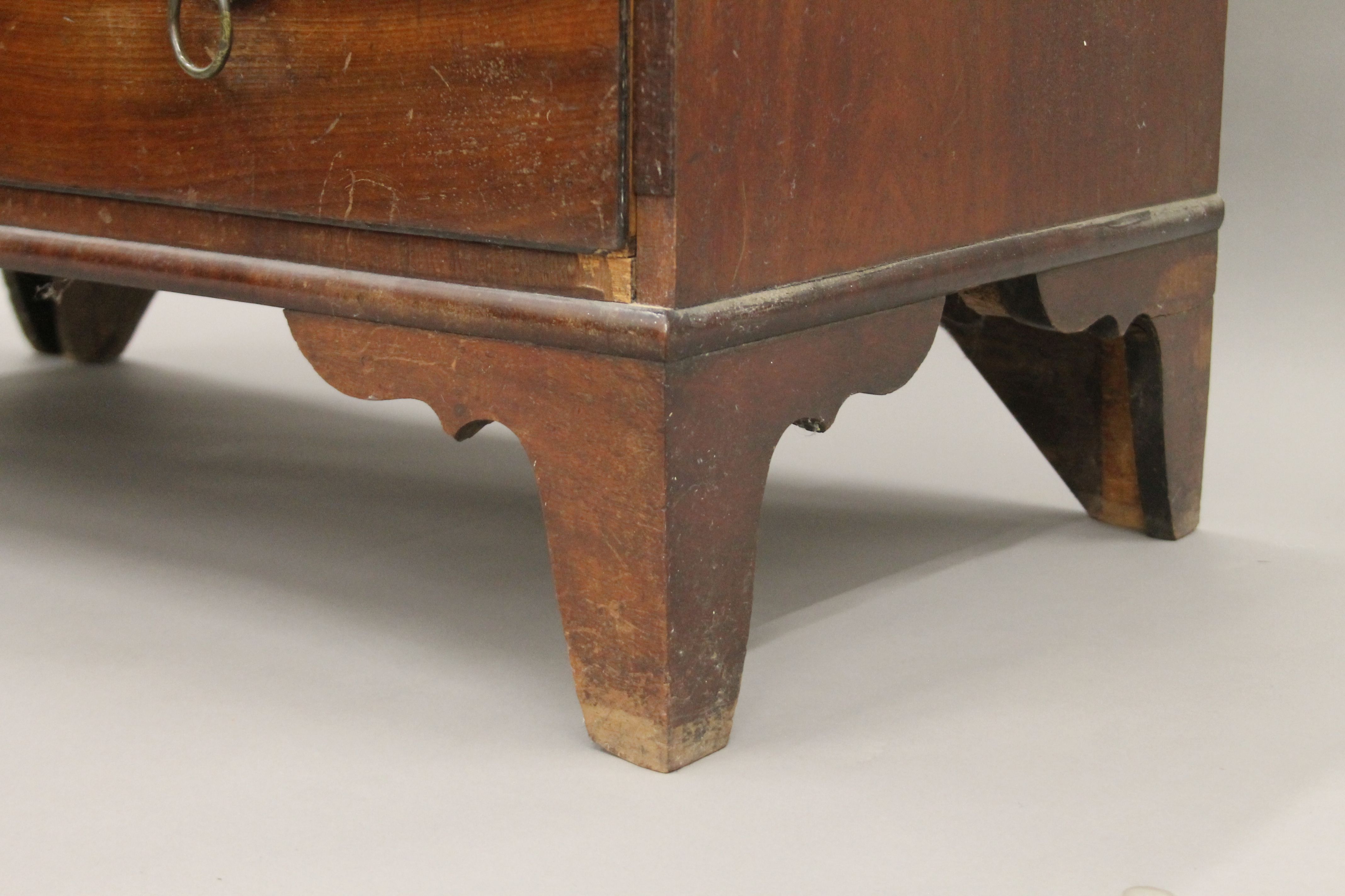 A 19th century mahogany chest of drawers. 104 cm wide. - Image 12 of 12